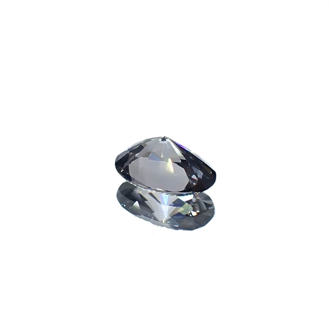 プラチナスピネル(宝石名スピネル)ビルマ産 0.63ct 識別済[250730761]6.6x4.5mm前後