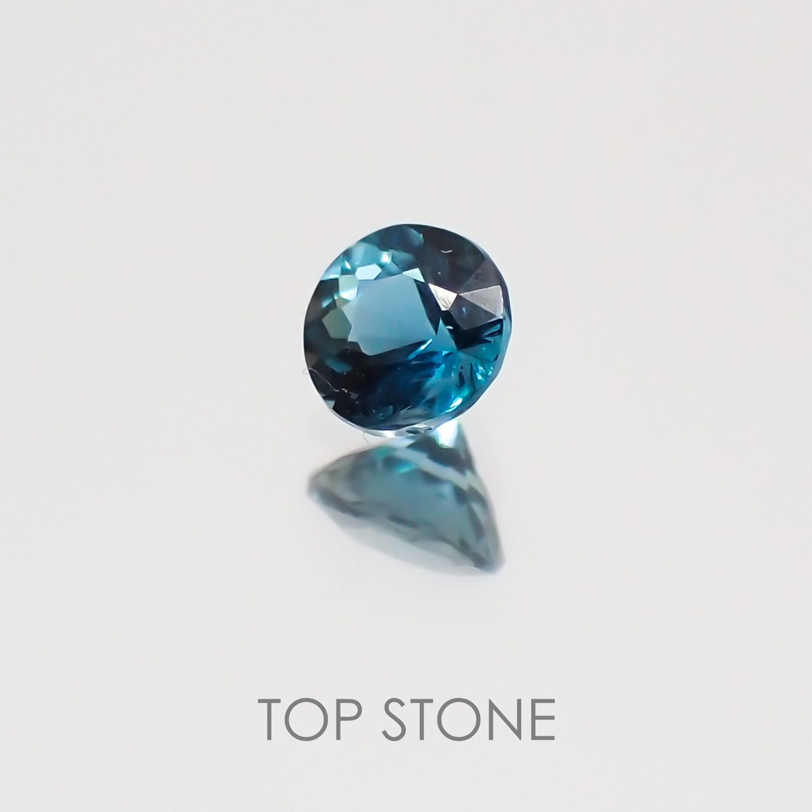 サファリン マダガスカル産 ルース 0.11ct[21018927]2.7×2.7mm前後
