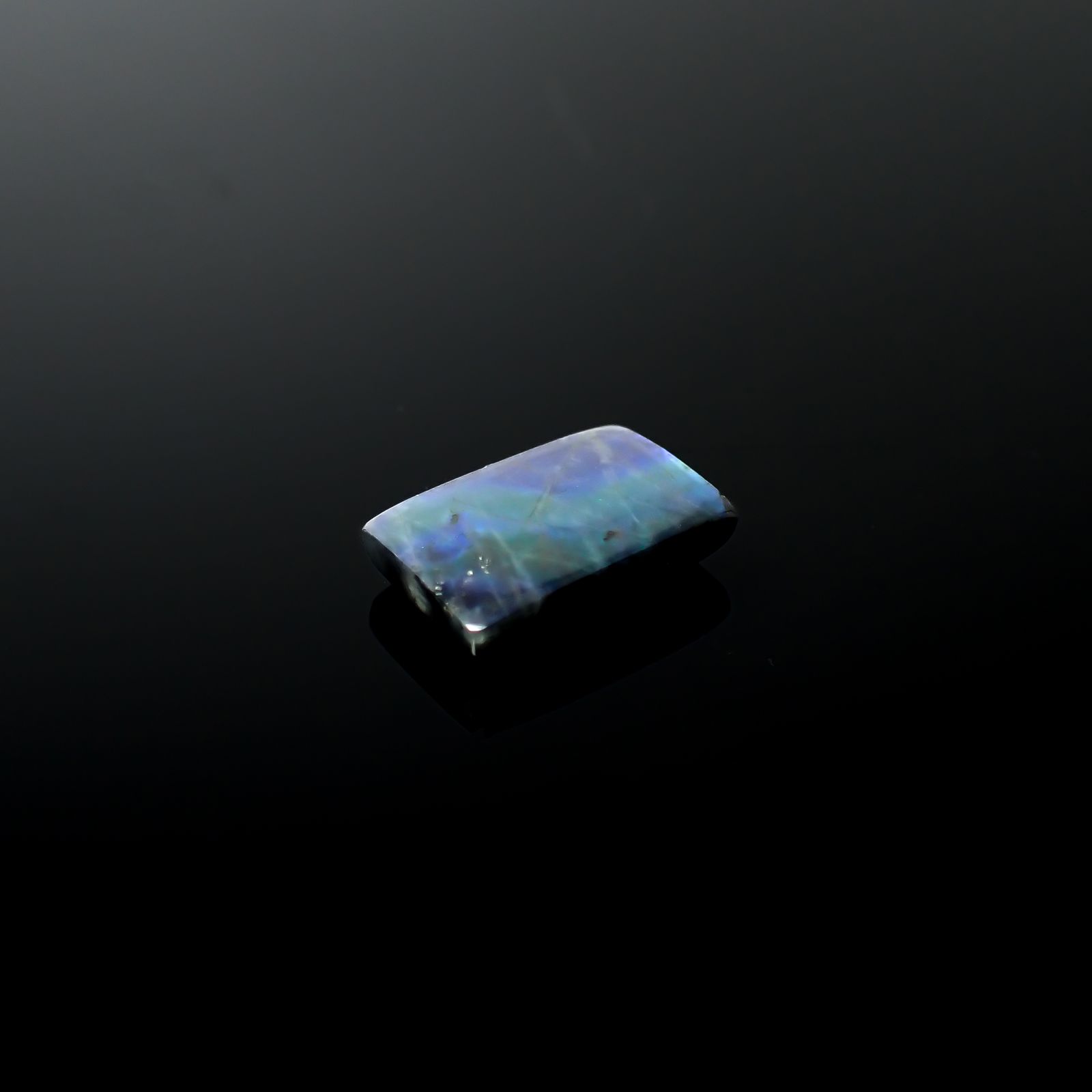 スペクトロライト フィンランド・ユレマ産 6.54ct[240125474]15.5x9.9mm前後