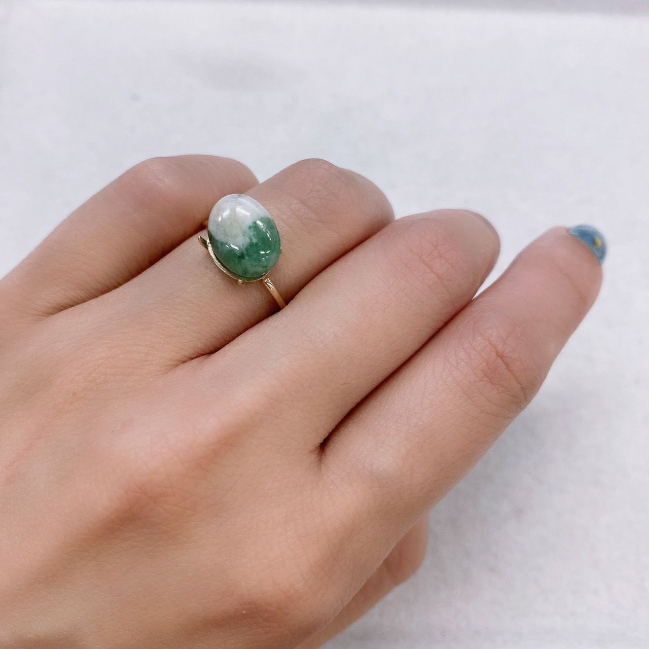マトリックスエメラルド(エメラルドインクォーツ/フェルドスパー) ブラジル産 3.50ct[210812258]11.1×9mm前後