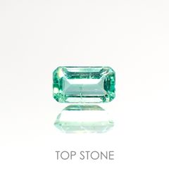 エメラルド(宝石名エメラルド) ザンビア産 0.26ct 識別済[210812995]4.9×2.8mm前後