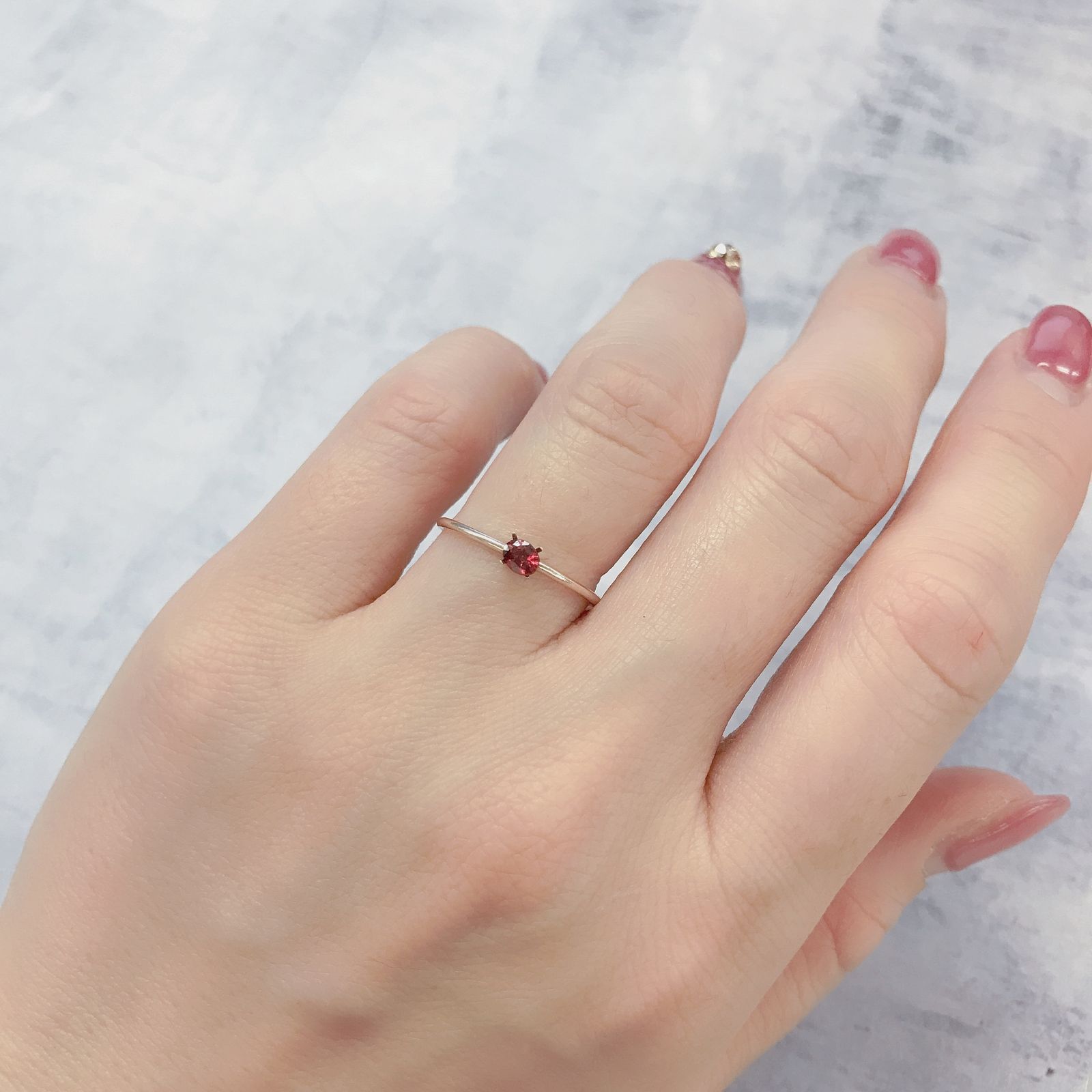 ルビー(宝石名ルビー)タンザニア産 0.19ct 識別済[220115046]3.8x2.9mm前後
