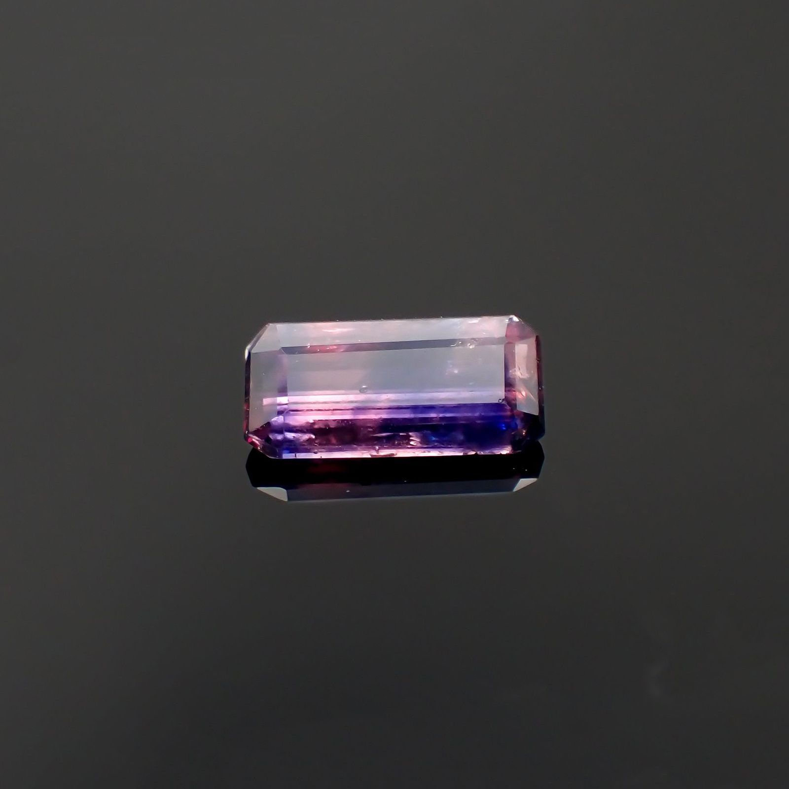 ウィンザーサファイア 非加熱 タンザニア・ウィンザー産 0.78ct [250722840]7.5x3.6mm前後