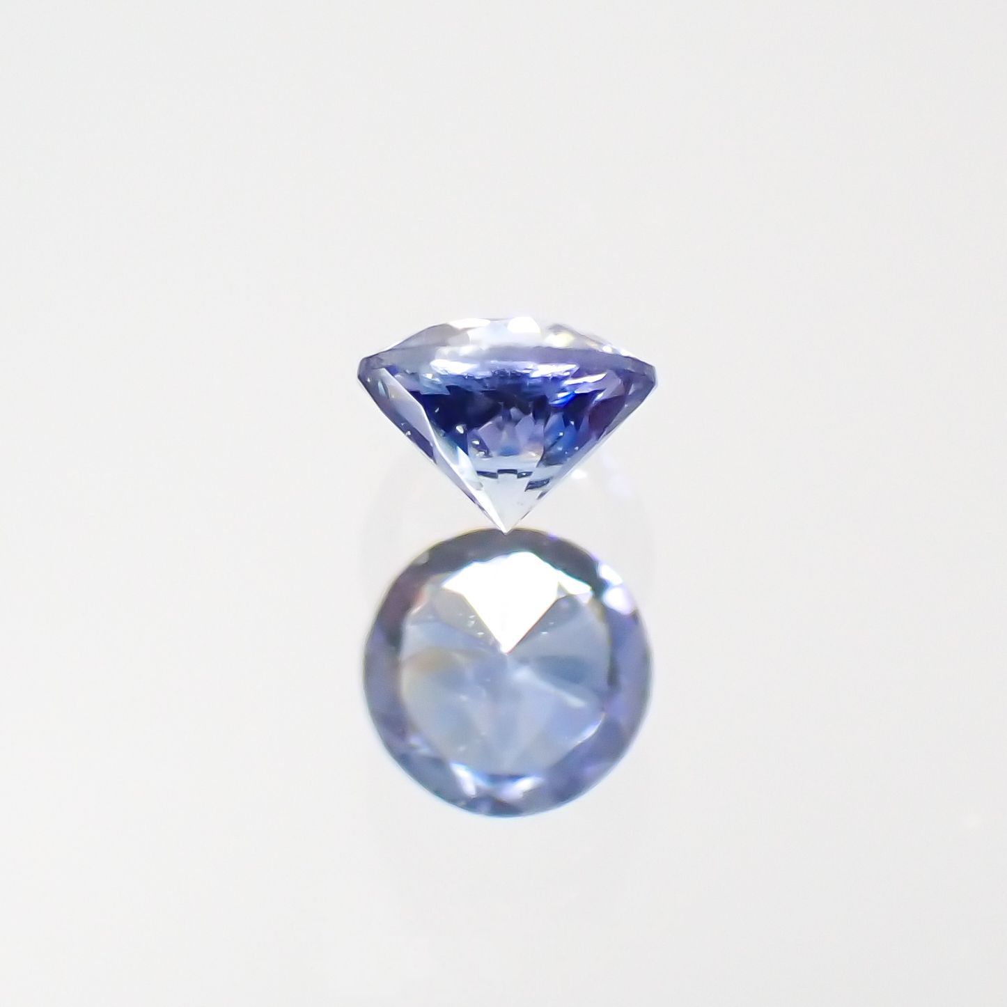 ベニトアイト アメリカ・カリフォルニア州産 0.042ct[221118981]2.1x2.1mm前後