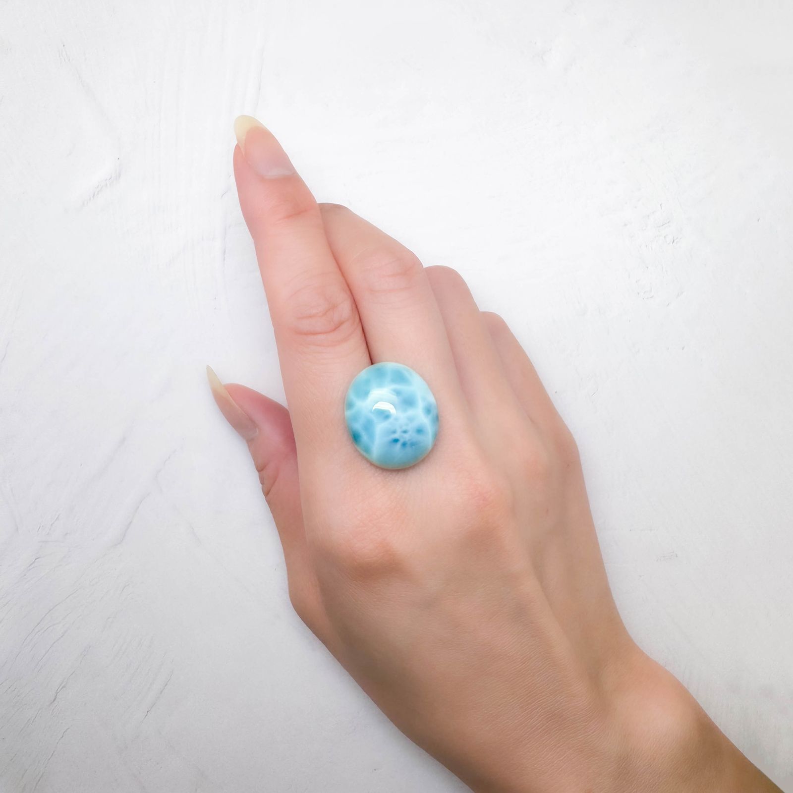 ラリマー ドミニカ共和国産 33.88ct / 21.3x18.3mm前後 [250630552]