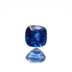 コバルトブルースピネル(宝石名コバルト ブルー・スピネル)ベトナム・ルクイエン産 0.053ct ソ付(彩珠)[221219526]2x1.9mm前後
