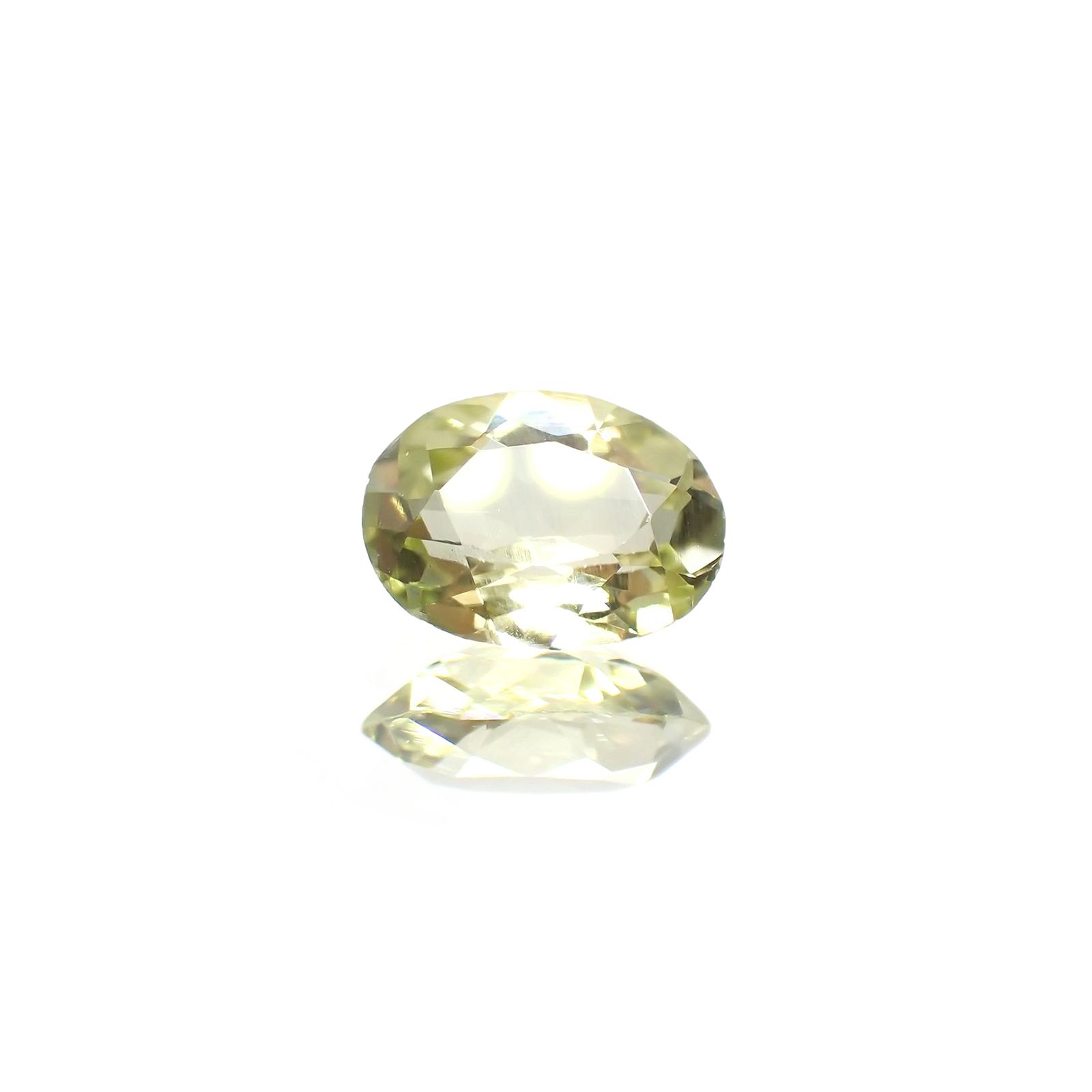 シリマナイト(宝石名シリマナイト)インド産 識別済 1.09ct / 7.9x5.9mm前後 [211113691]