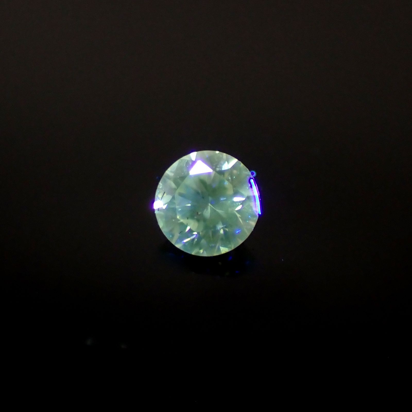 シルキーダイヤモンド 0.091ct[240326615]2.7x2.7mm前後