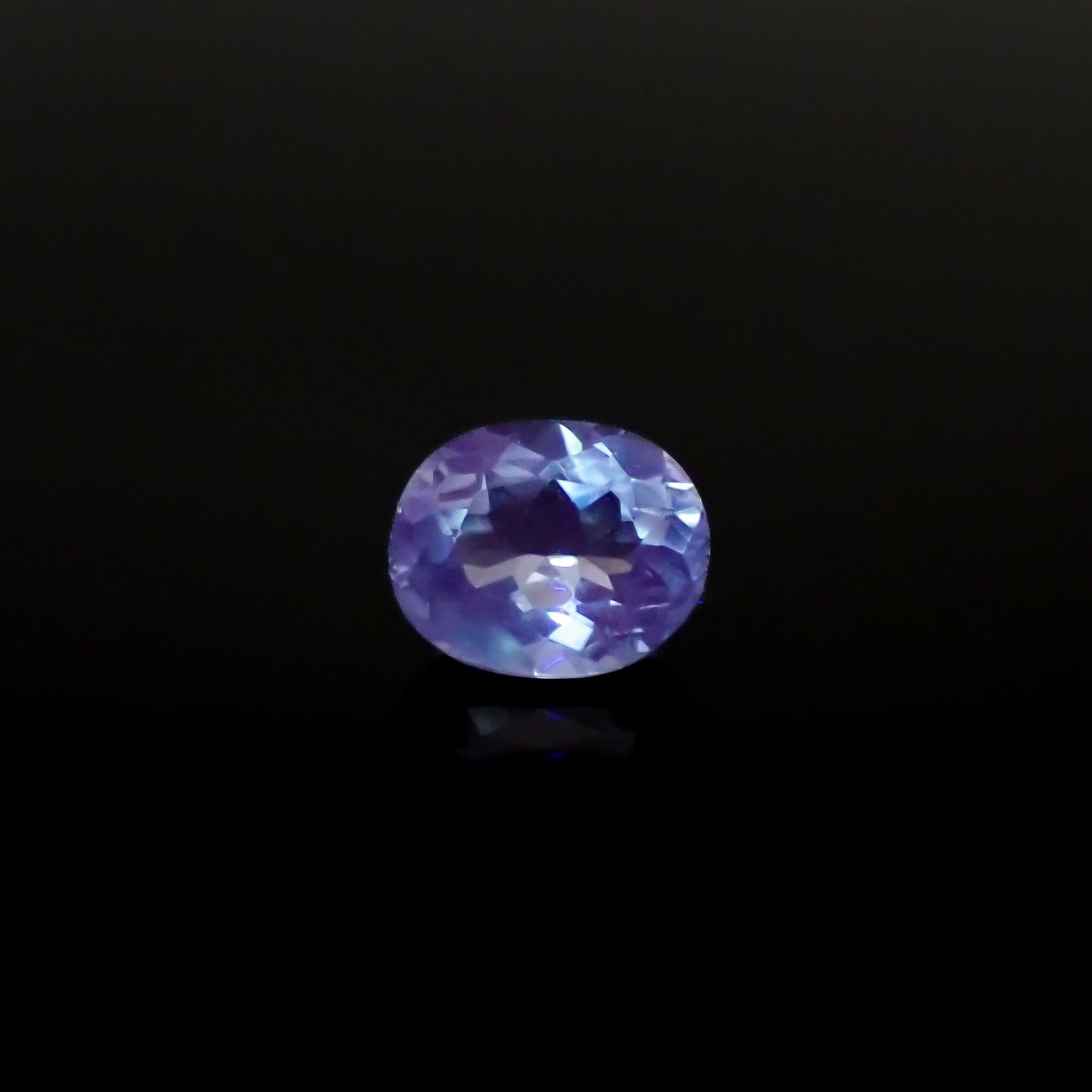 アパタイト フルオレッセンス ジンバブエ産 1.40ct[240929094]7.6x6.2mm前後
