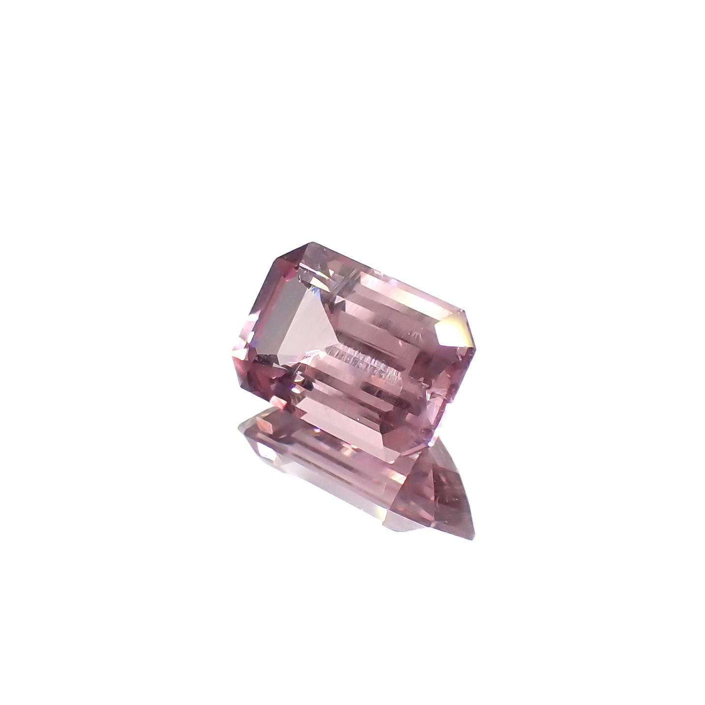 ドラゴンガーネット タンザニア産 1.30ct[230722950]7.5x5mm前後