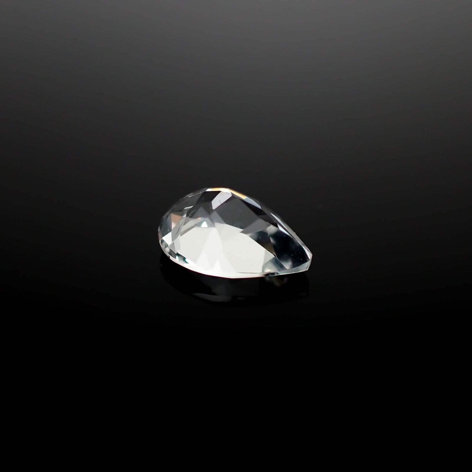ゴッシェナイト パキスタン・ヒマラヤ産 0.58ct[240527454]7x5.1mm前後