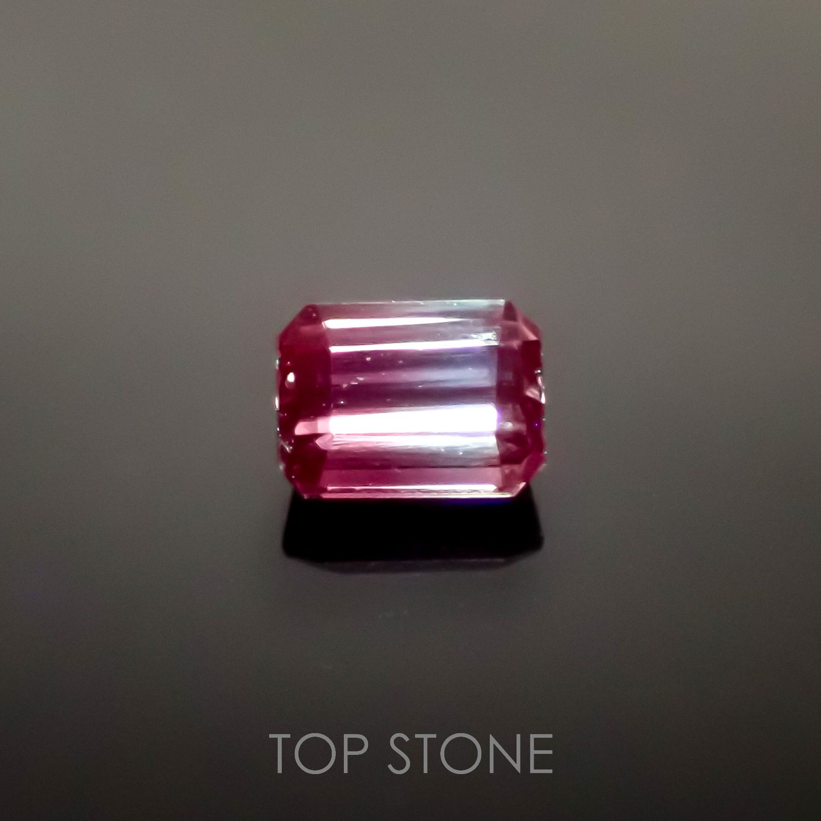 バイカラーサファイア(宝石名バイカラー・サファイア)タンザニア・ソンゲア鉱山産 0.30ct 識別済[220717151]4x3mm前後