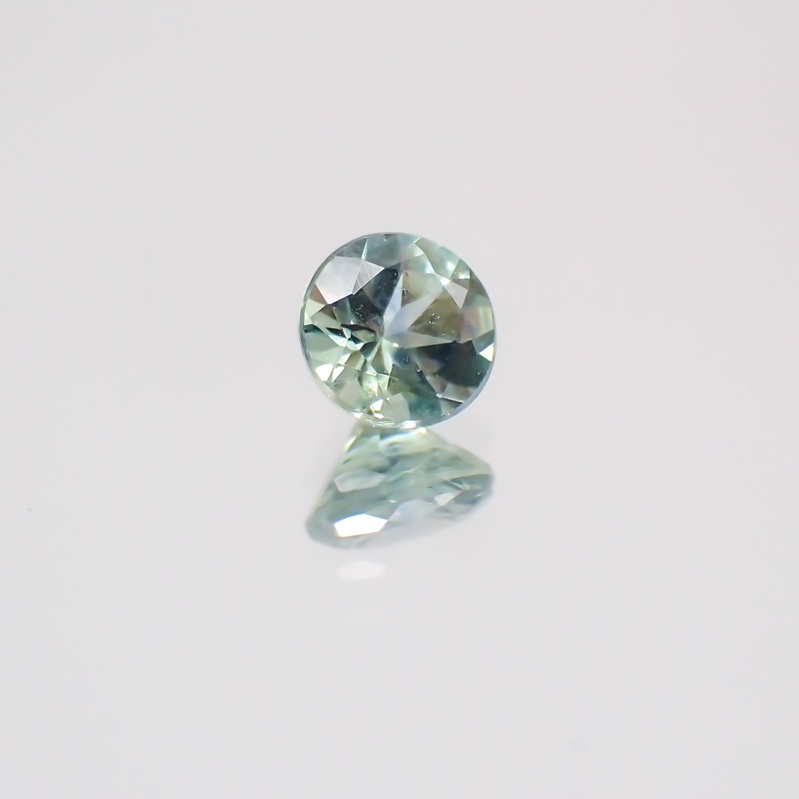 モンタナサファイア(宝石名サファイア) アメリカ・モンタナ州産 0.25ct 識別済[21029906]3.6×3.6mm前後