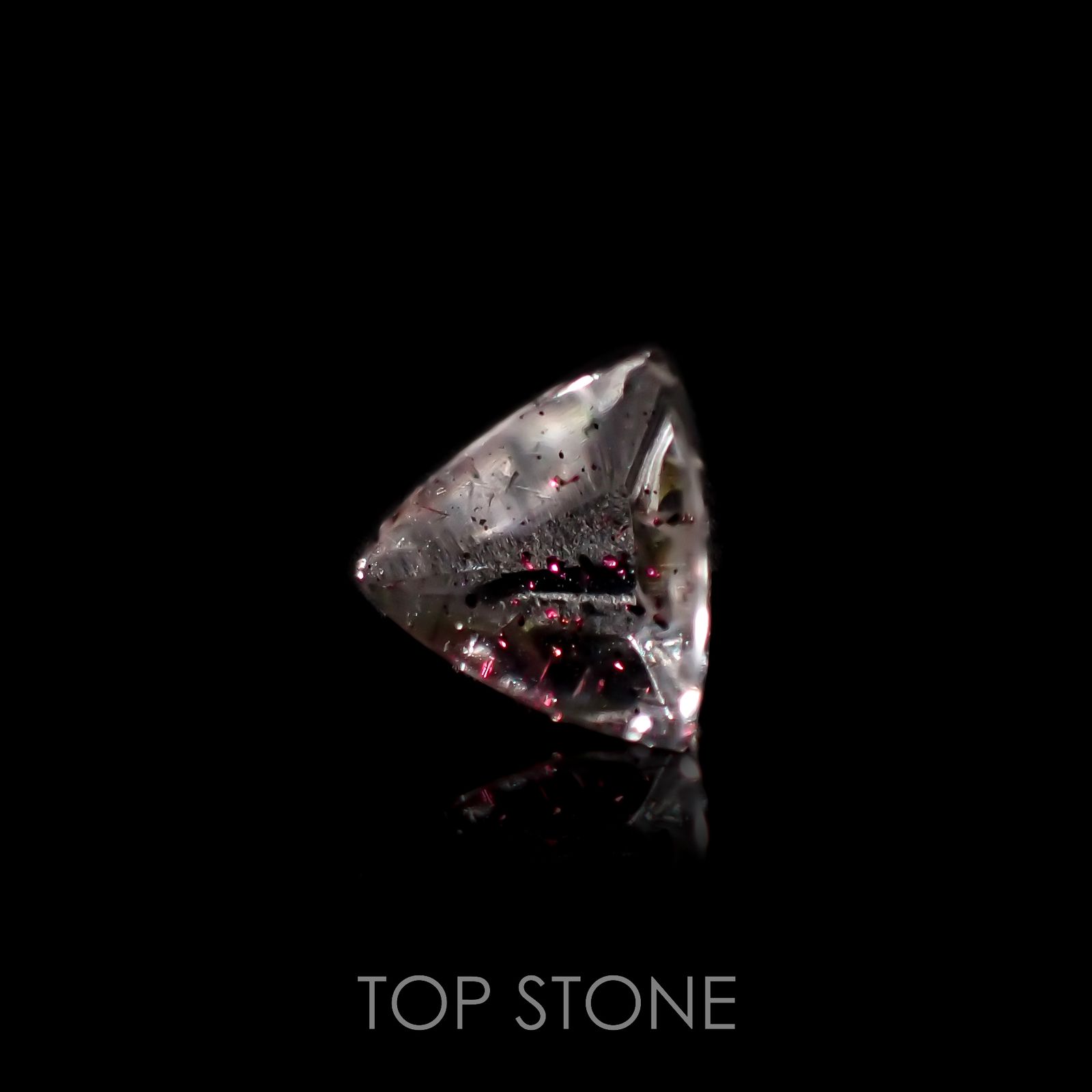 ティンカーベルクォーツ ブラジル産 2.34ct[220917887]9.4x10.2mm前後