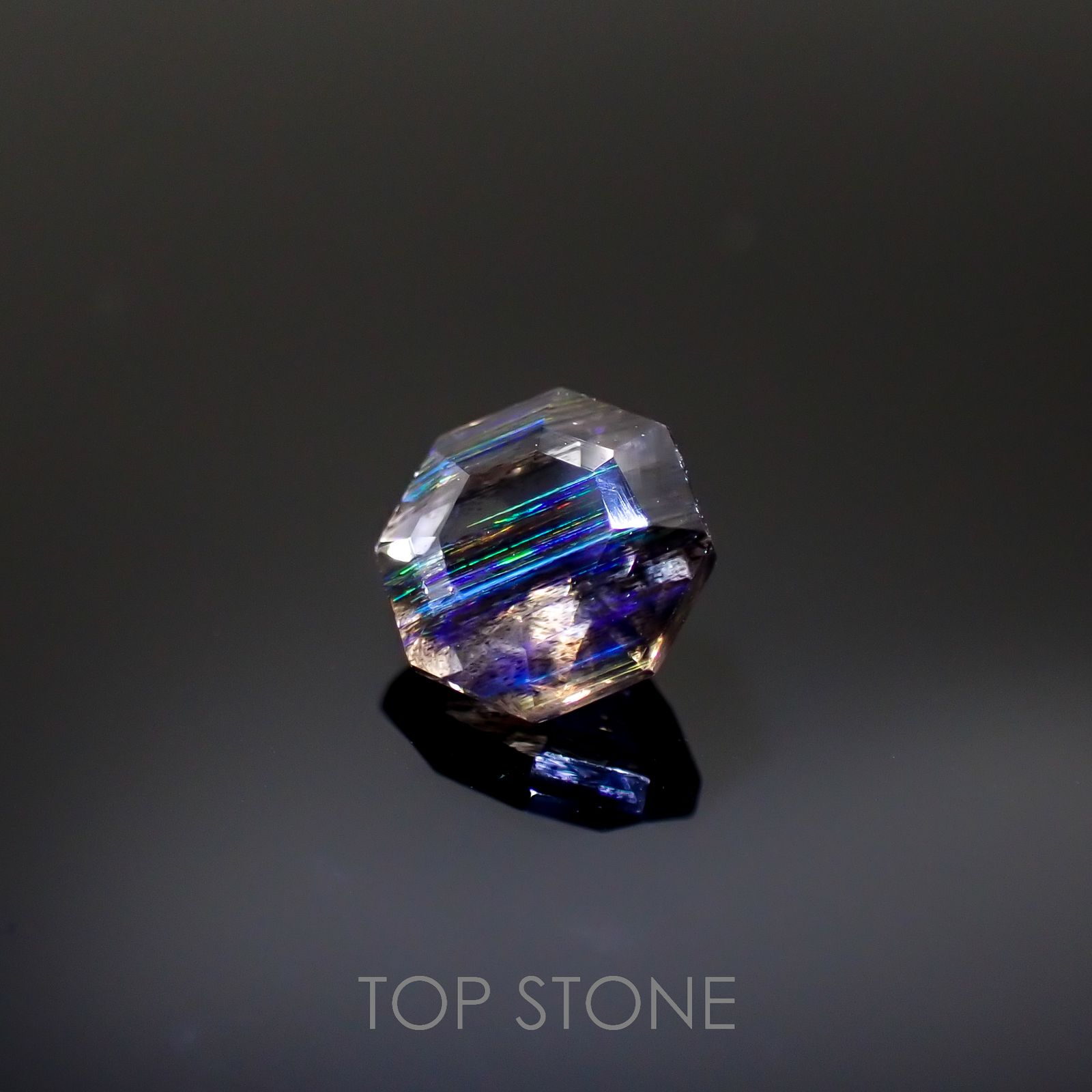 ◇オクタゴンカット◇レインボースキャポライト ブラジル産 0.83ct[220817521]6x5.9mm前後