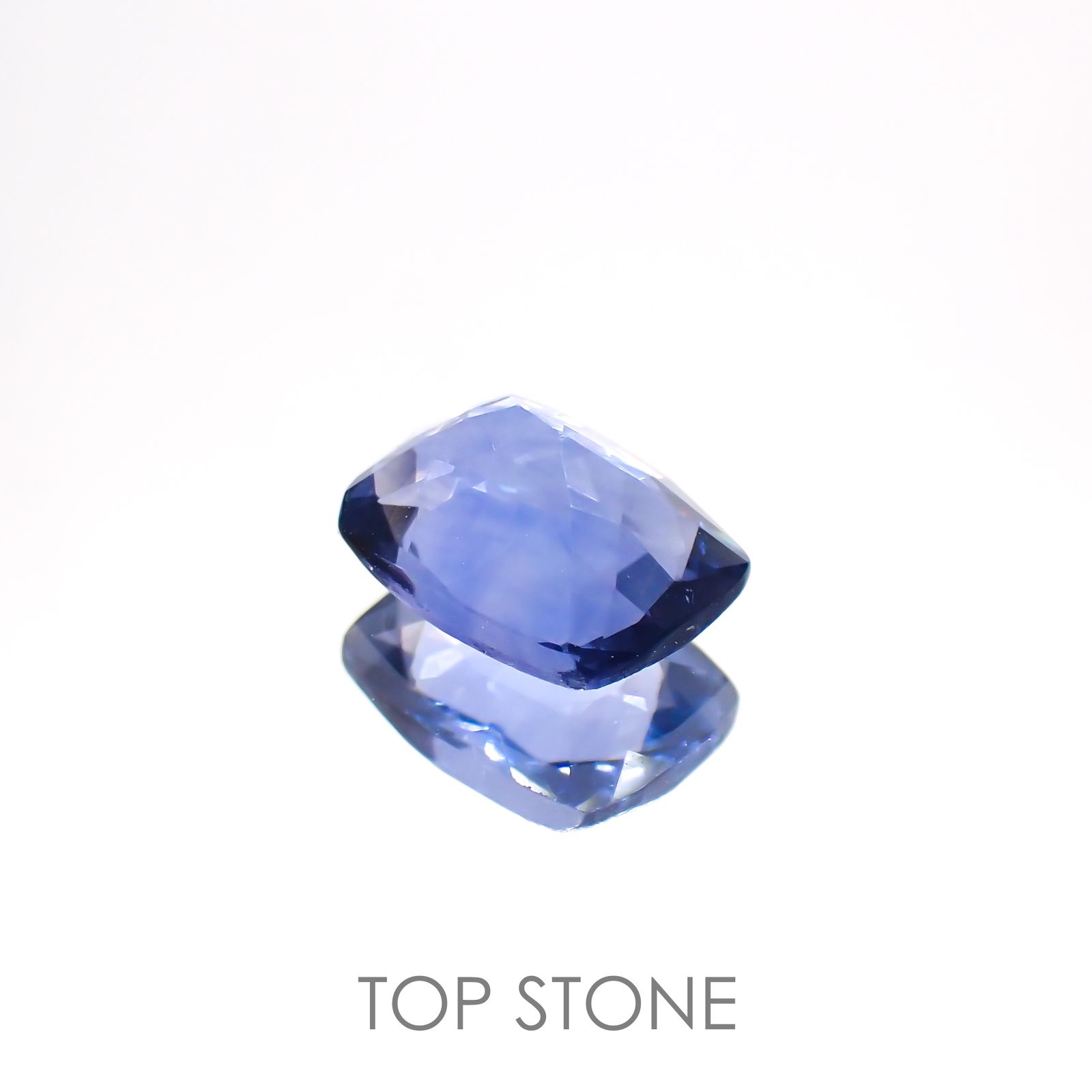 カラーチェンジフローライト(宝石名ブルー・フルオライト)ブラジル産 1.68ct 識別済[220114241]8.2x6.2mm前後