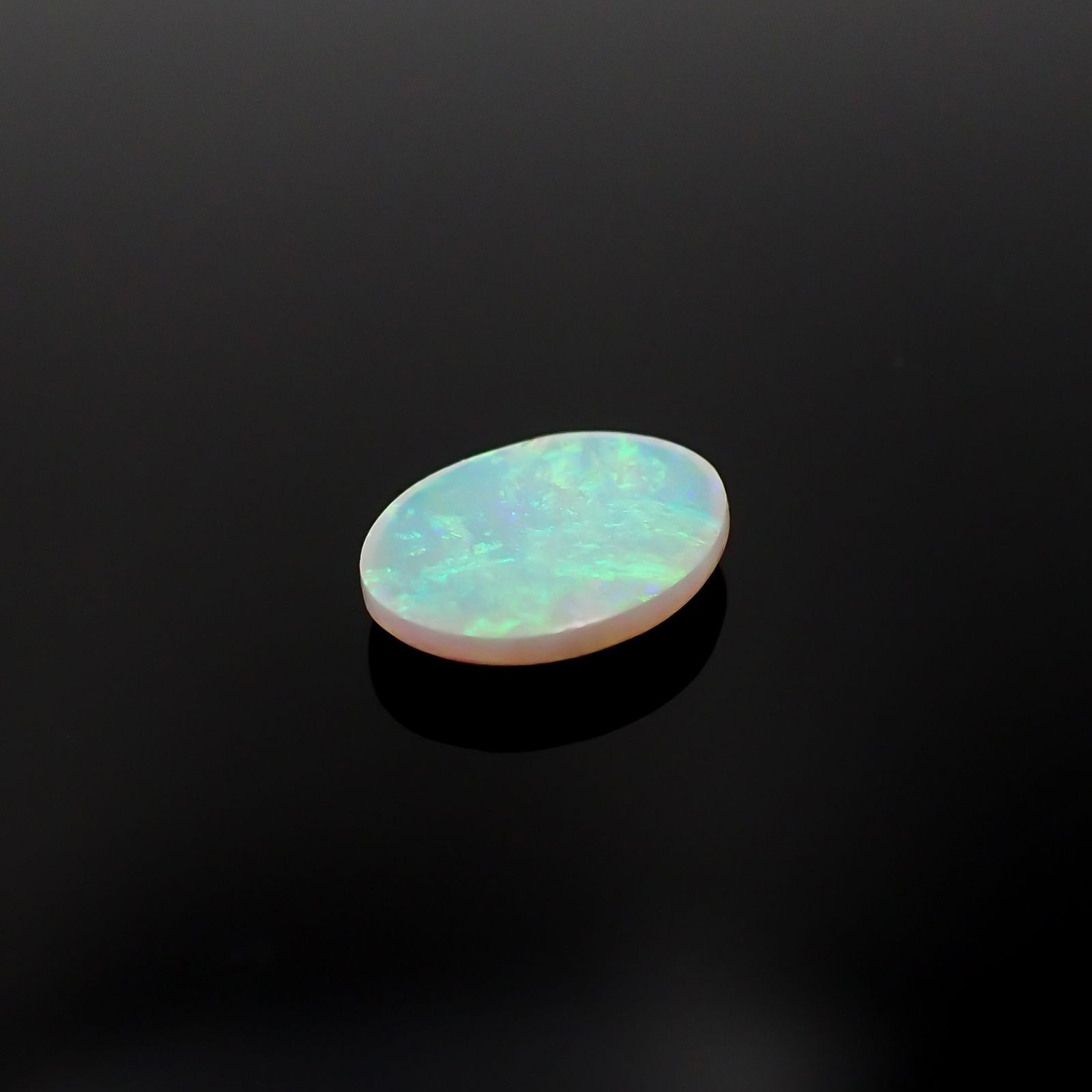 オパール オーストラリア産 0.93ct[230321150]9.8x7.9mm前後
