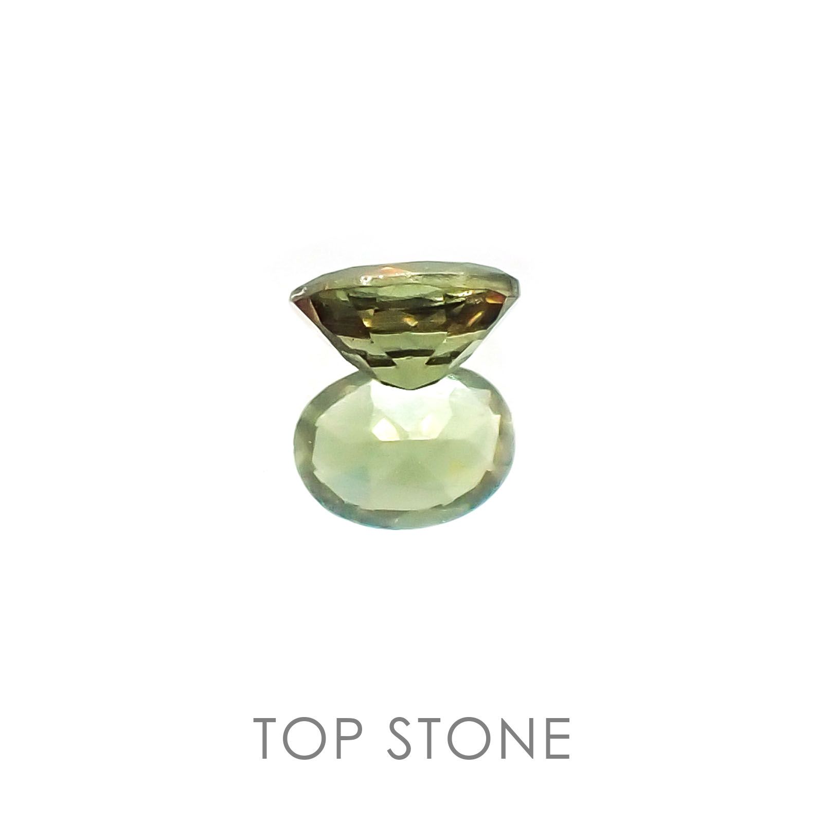 カラーチェンジガーネット タンザニア産 ルース 0.22ct[20095913]4.1×3.1mm前後