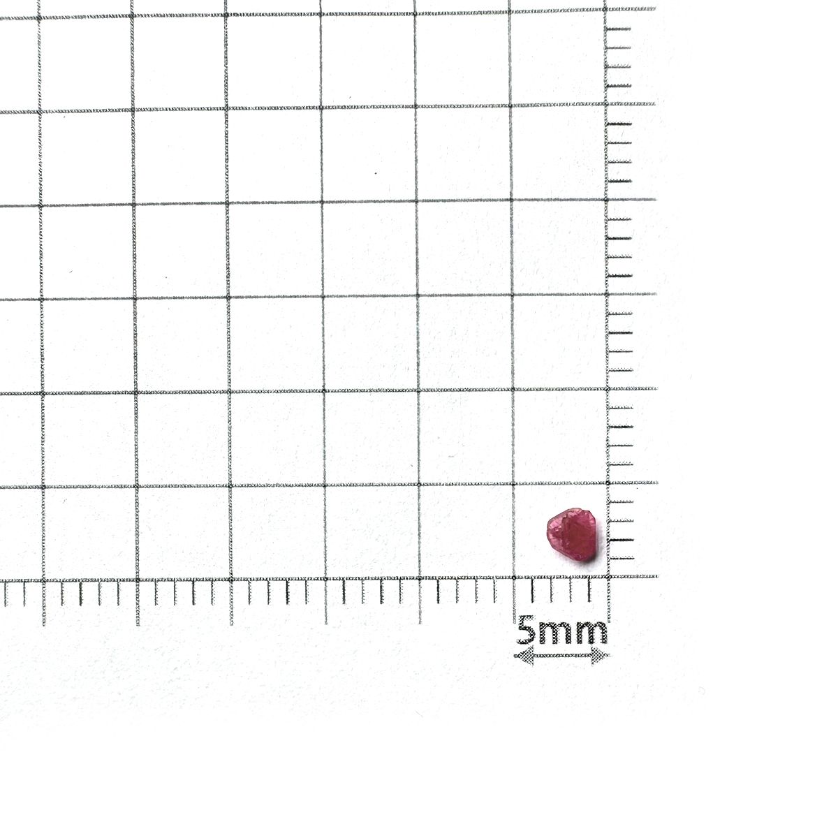 ツインクリスタルスピネル(スピネル式双晶）原石 ビルマ産 0.068ct[231124054]2.7x2.8mm前後 | TOP  STONE(トップストーン)