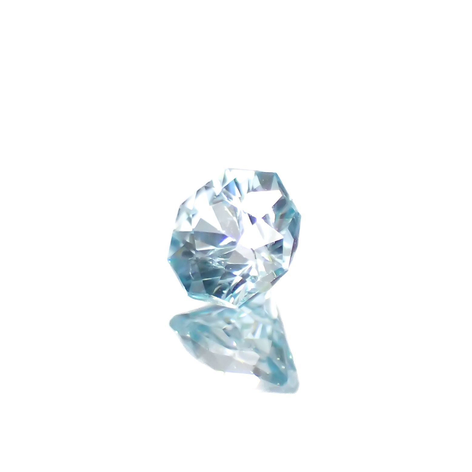 ◇オクタゴンカット◇アイスブルージルコン(宝石名ジルコン)カンボジア産 0.72ct 識別済[230320859]4.8x4.7mm前後
