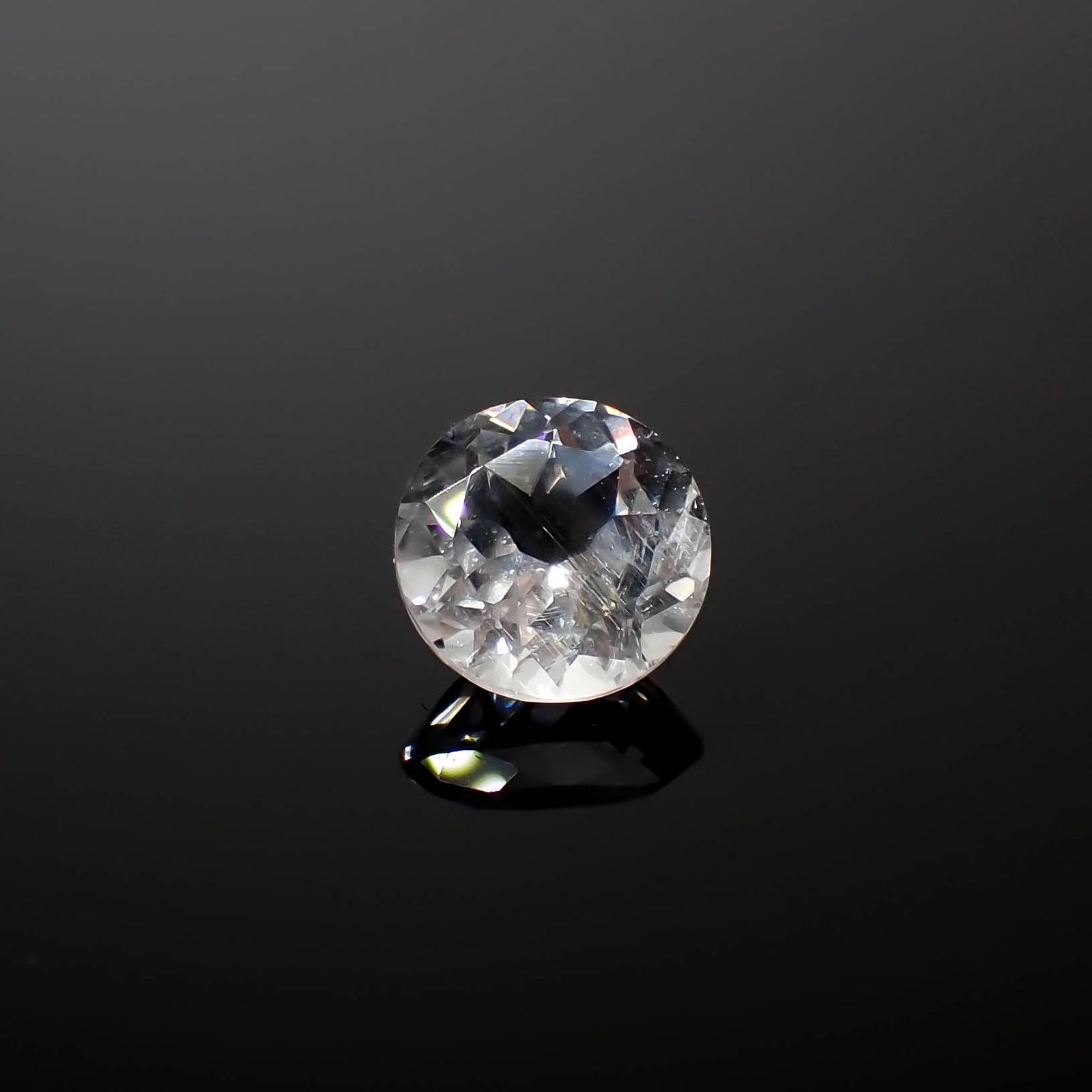 ゴッシェナイト パキスタン・ヒマラヤ産 1.81ct [240527450]8.1x8mm前後