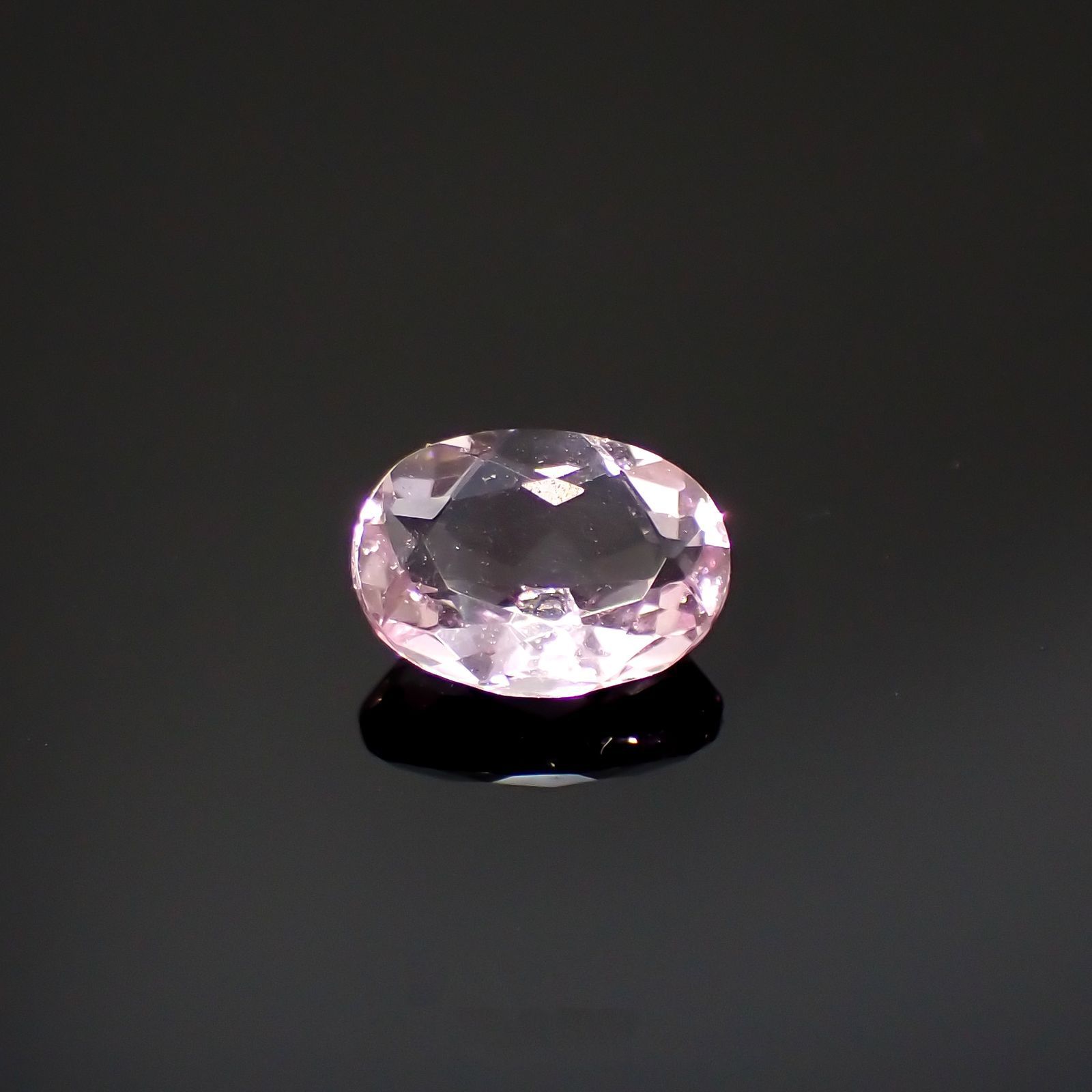 ピンクフローライト(宝石名フルオライト)ブラジル産 1.31ct 識別済[220115139]8.1x6.1mm前後