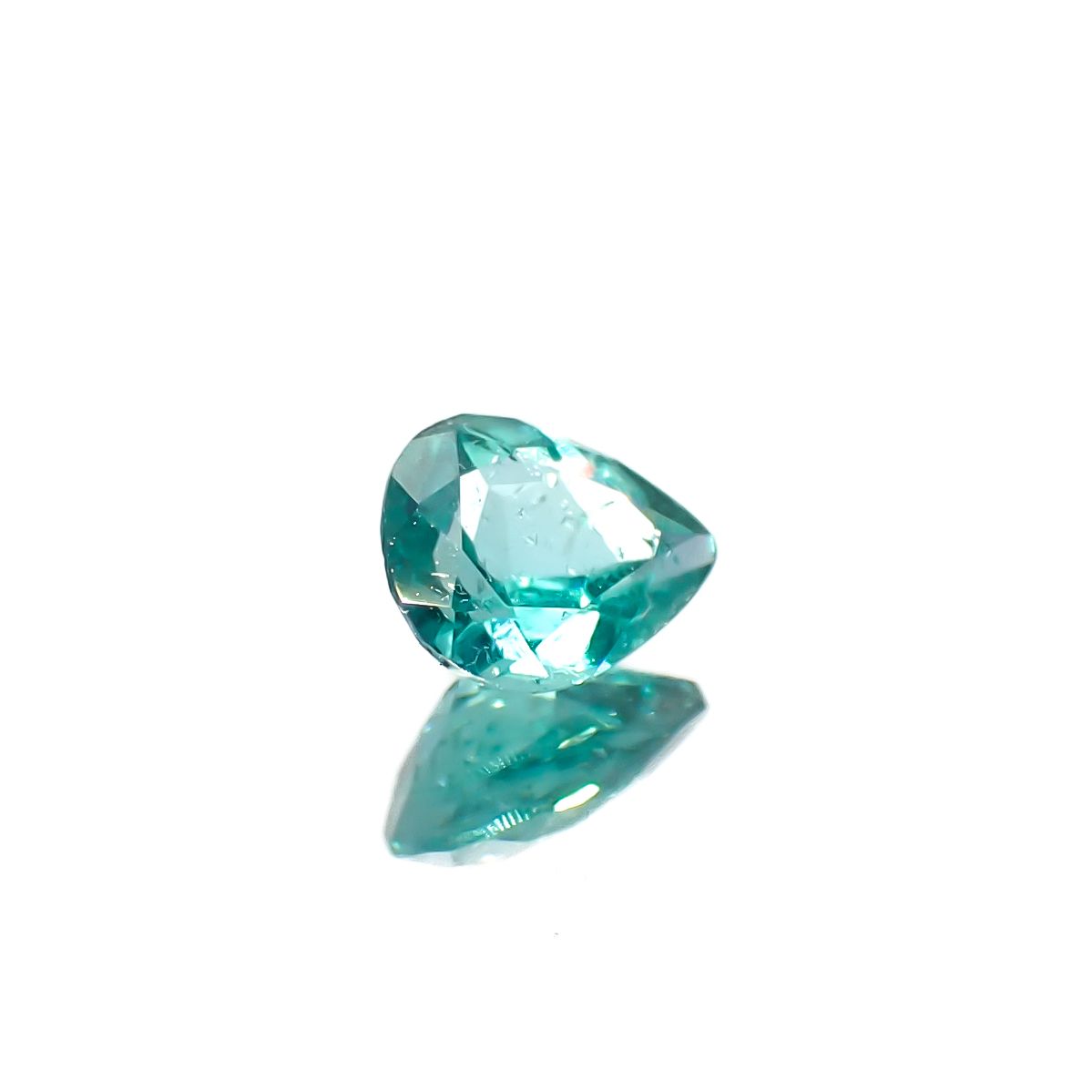 パライバトルマリン(宝石名トルマリン/別名パライバ・トルマリン)ブラジル・パライバ州バターリャ鉱山産 0.268ct ソ付(宝貴協)[240928742]4.9x3.98mm前後