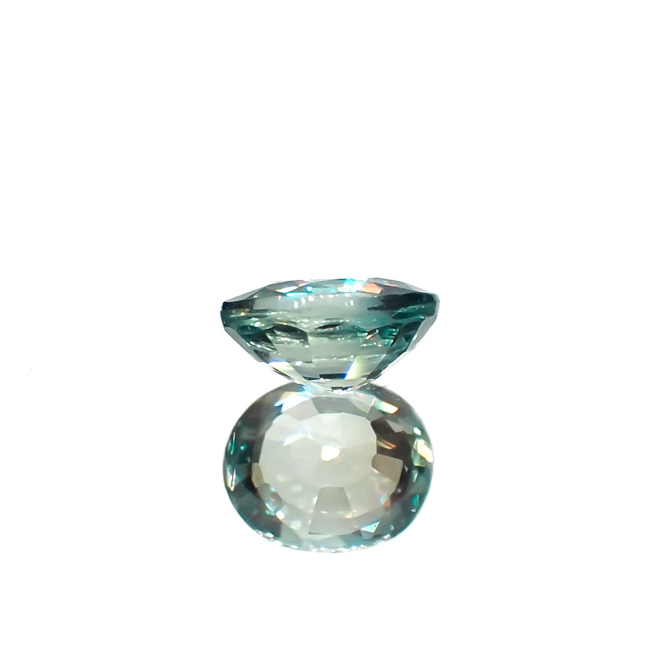 アレキサンドライト(宝石名アレキサンドライト)タンザニア産 0.44ct 識別済[230321354]4.7x4mm前後