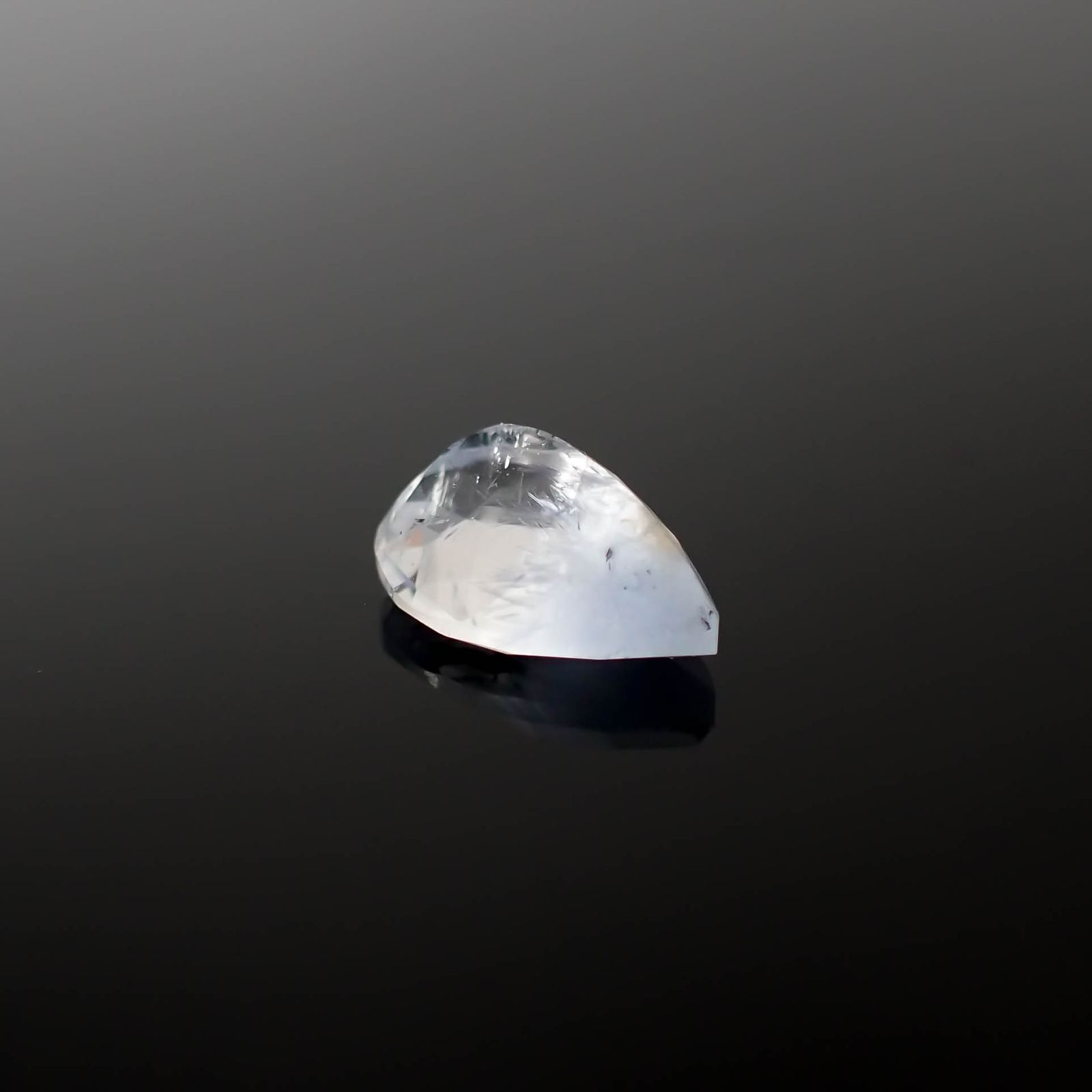 デュモルチェライトインクォーツ ブラジル産 1.22ct[240125652]9x6mm前後