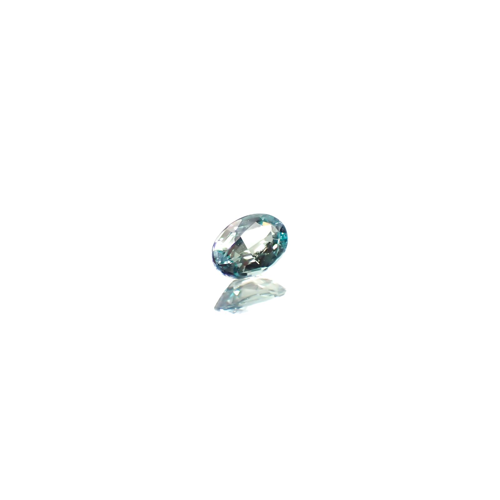 アレキサンドライト ブラジル産/EmeraldMains社製 0.10ct[240527585]3.4x2.5mm前後