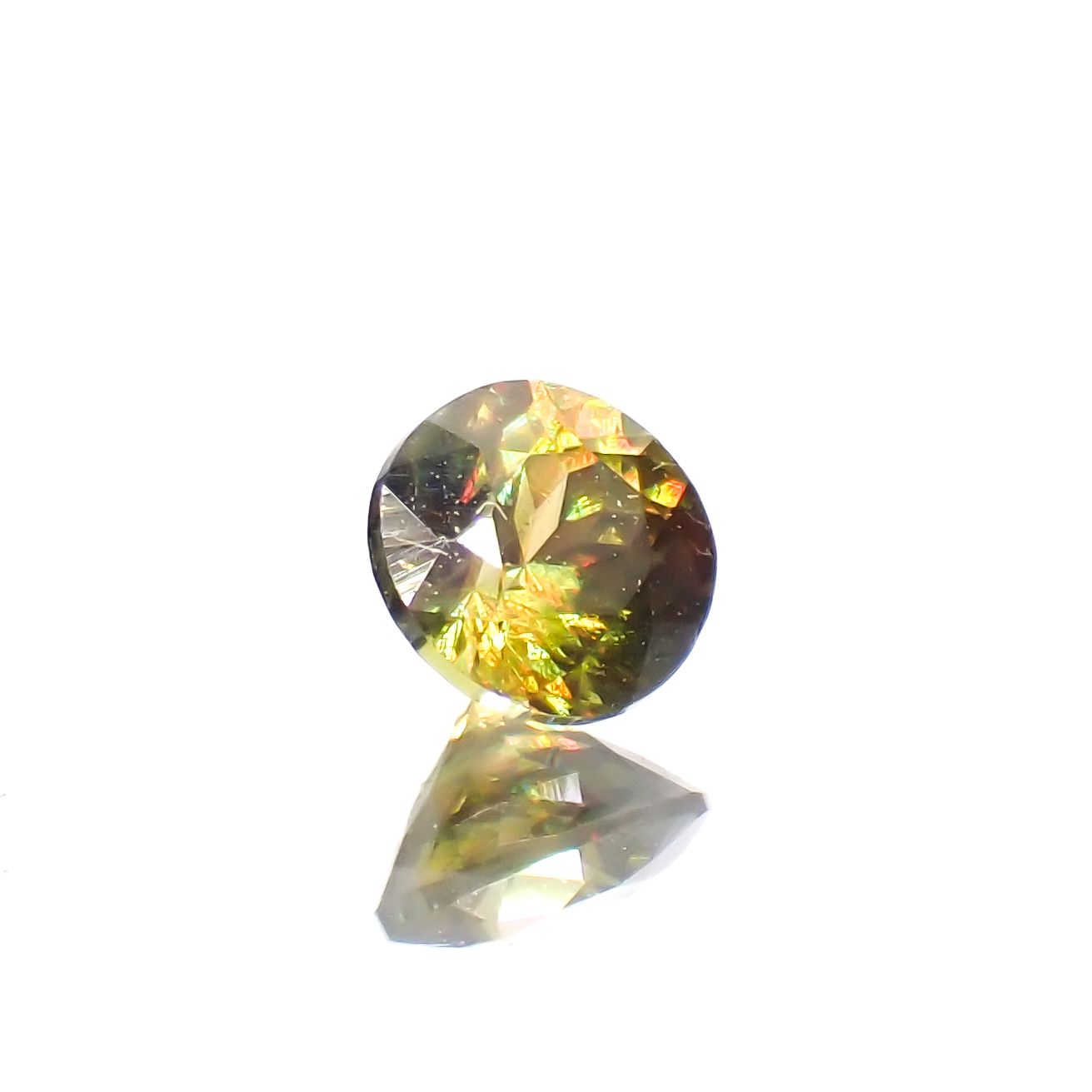 カラーチェンジスフェーン パキスタン産 0.22ct[230522192]3.6x3.5mm前後