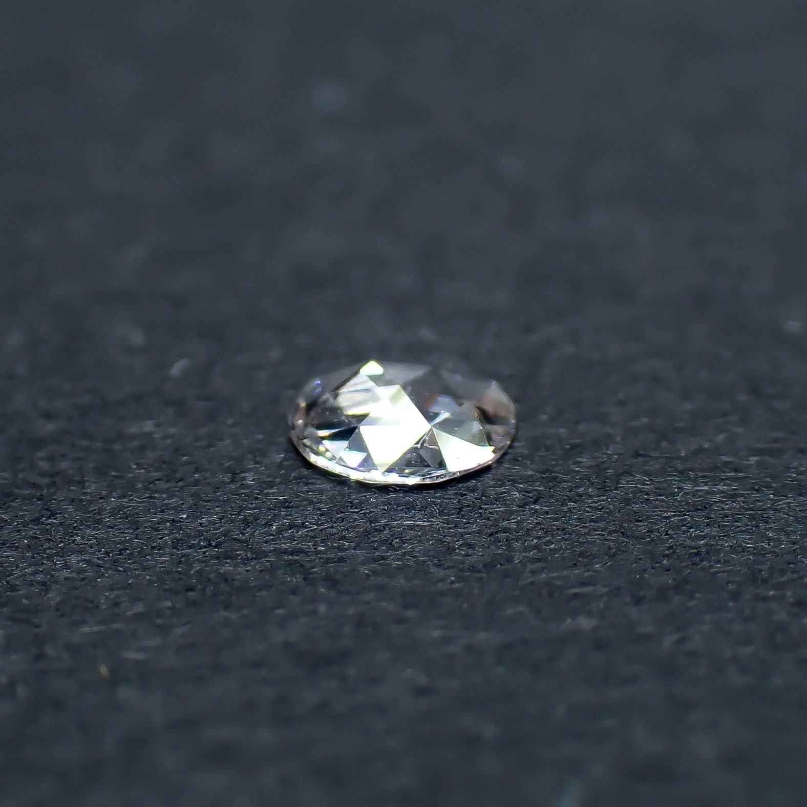 ◇ローズカット◇ダイヤモンド SI-VS | D-G 南アフリカ産 0.045ct / 3x3mm前後 [260932905]