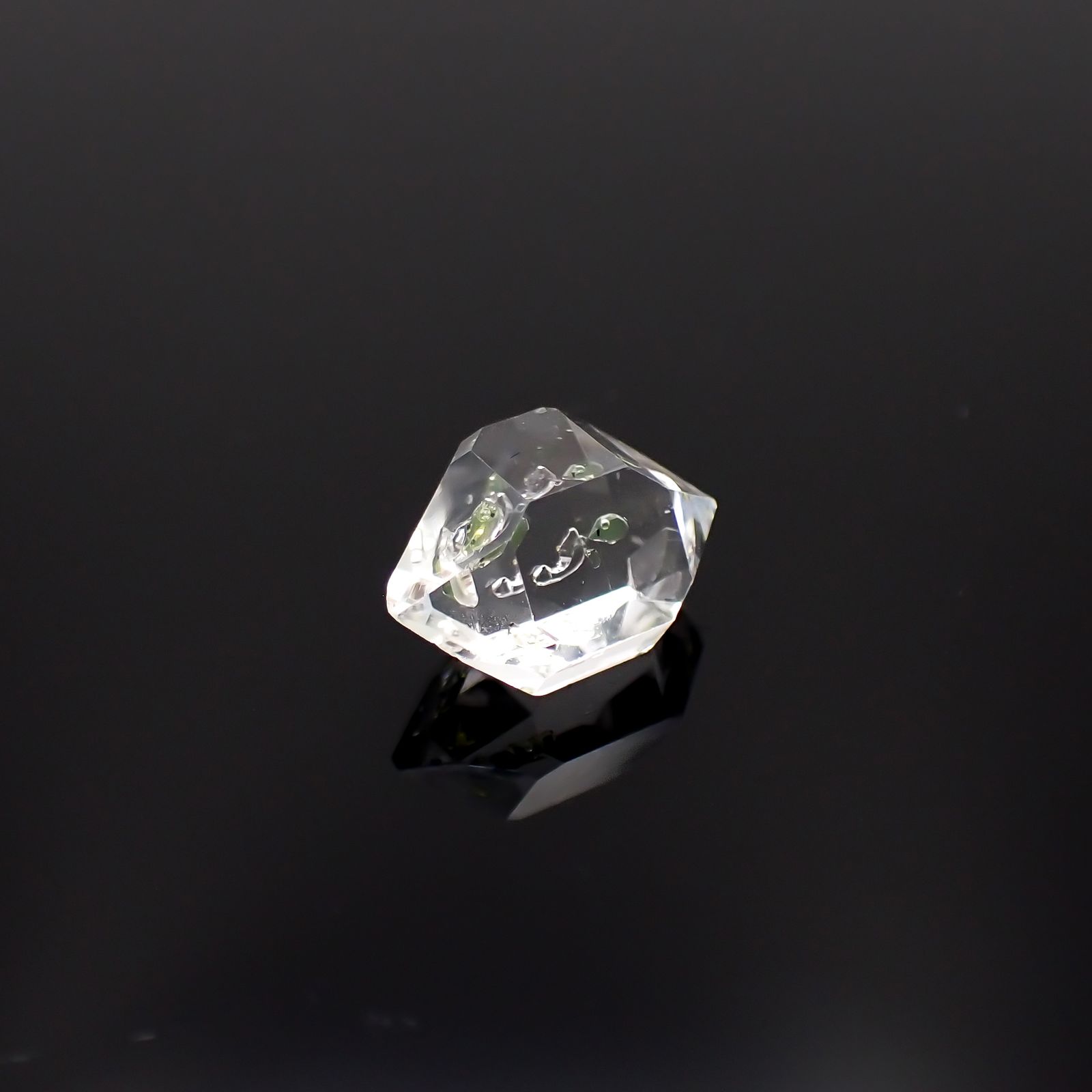 オイルインクォーツ原石 パキスタン産 4.04ct[231224718]12.8x8.6mm前後