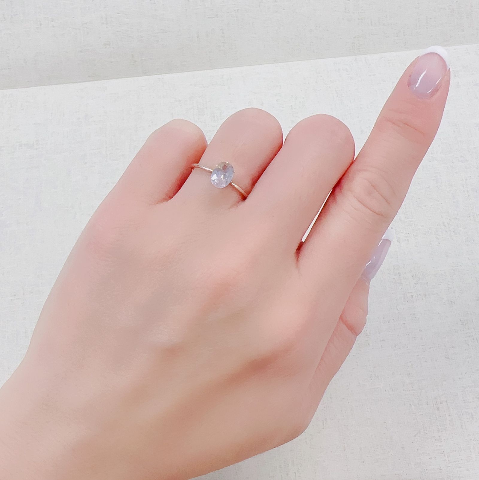 バイカラーマグネシオアキシナイト フルオレッセンス(宝石名マグネシオ・アキシナイト)タンザニア産 0.847ct ソ付(日独)[230421873]7.22x5.16mm前後