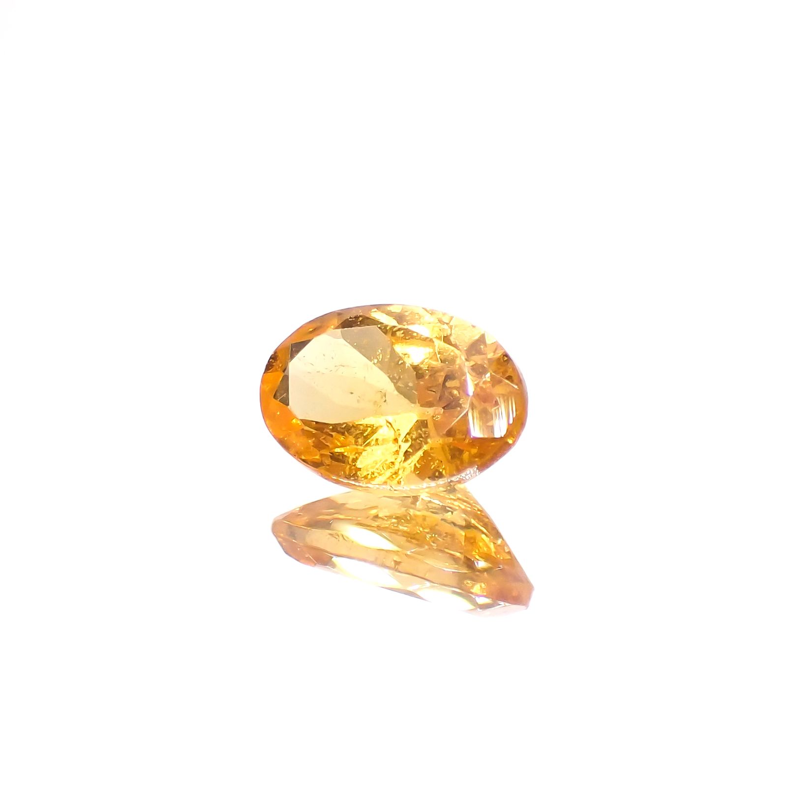 スペサルティンガーネット ナイジェリア産 0.61ct[230923387]6.2x4.1mm前後