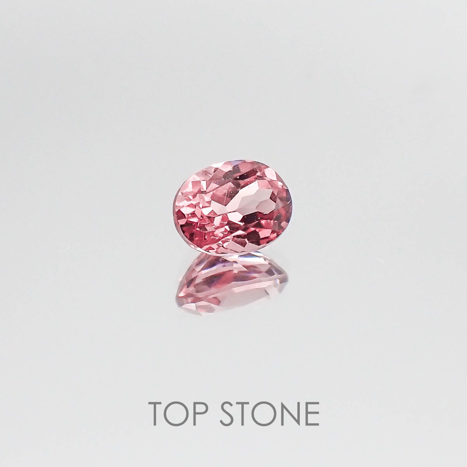 カラーチェンジマラヤガーネット タンザニア産 ルース 0.99ct[20074272]6.5×5mm前後