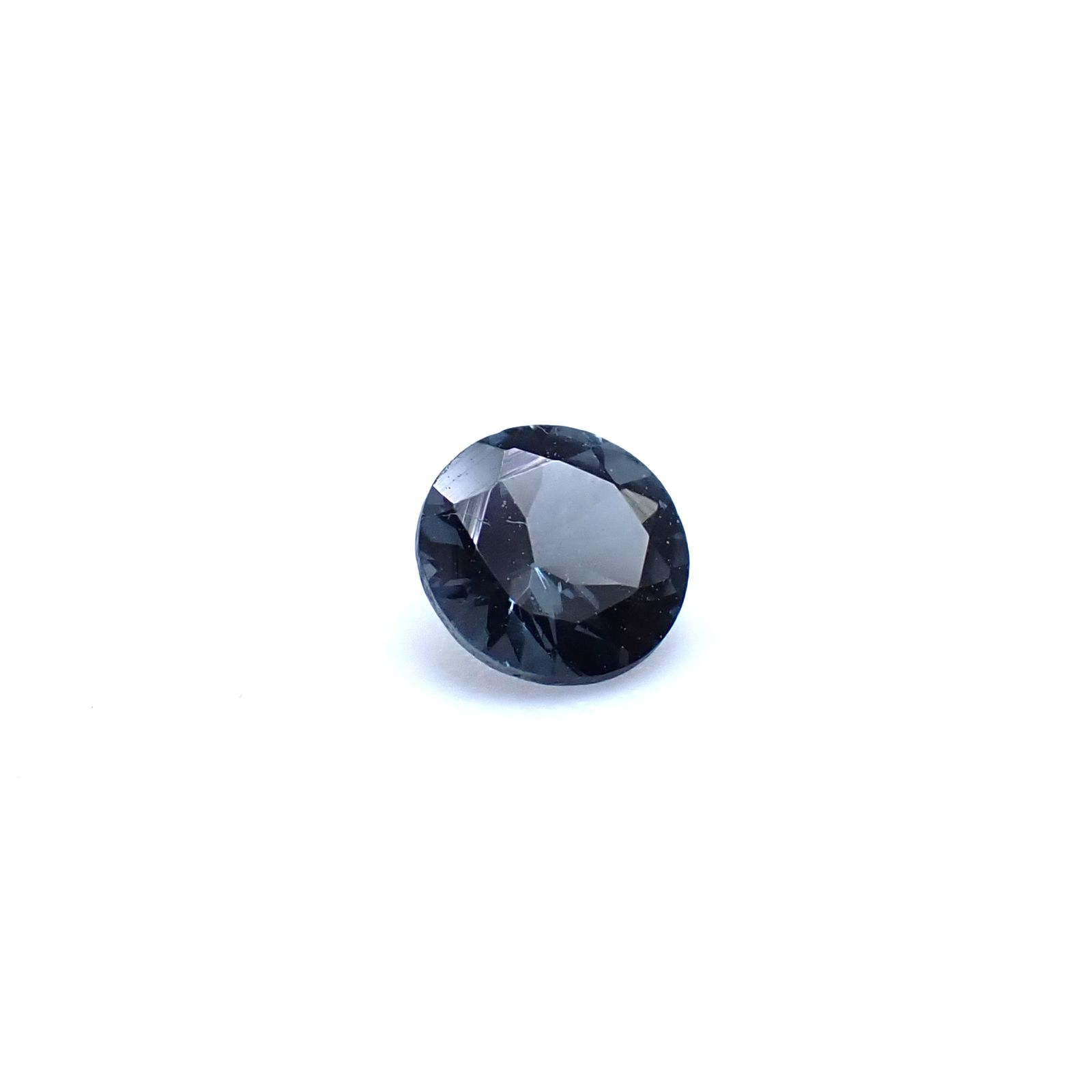 ブルーイッシュグレースピネル タンザニア産 0.26ct / 4x4mm前後 [260632522]