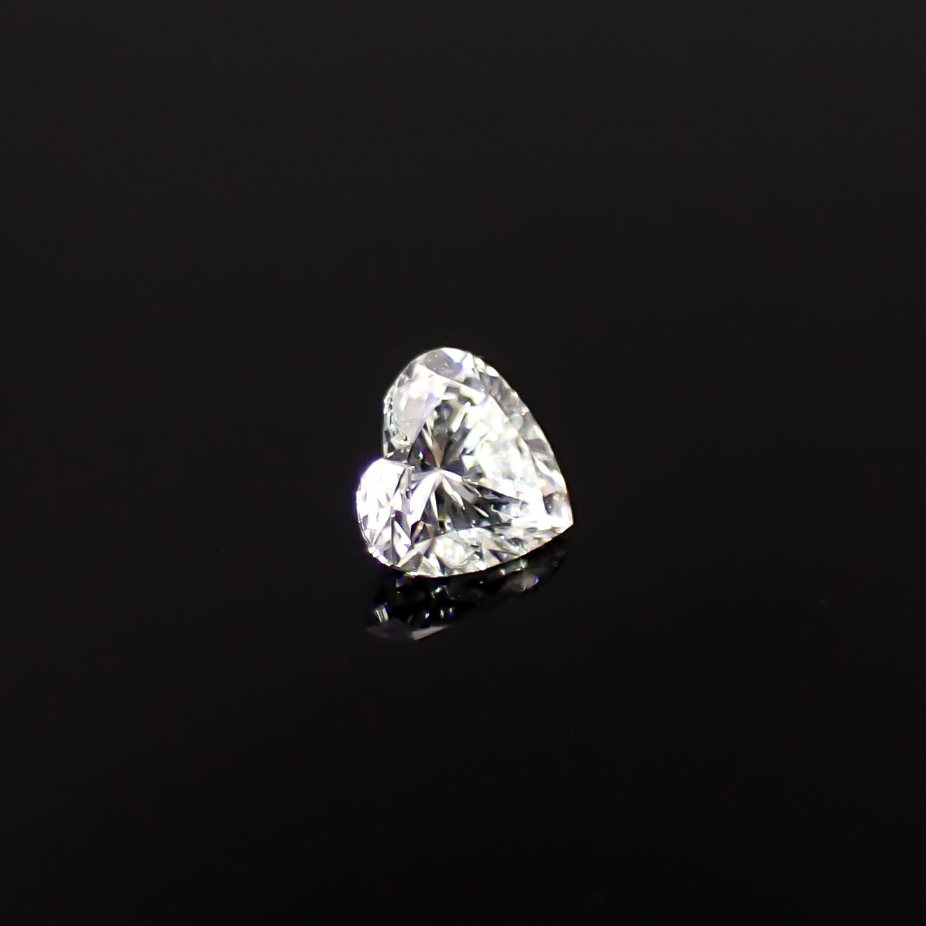 ダイヤモンド 0.056ct / 2.4x2.6mm前後 [260431982]
