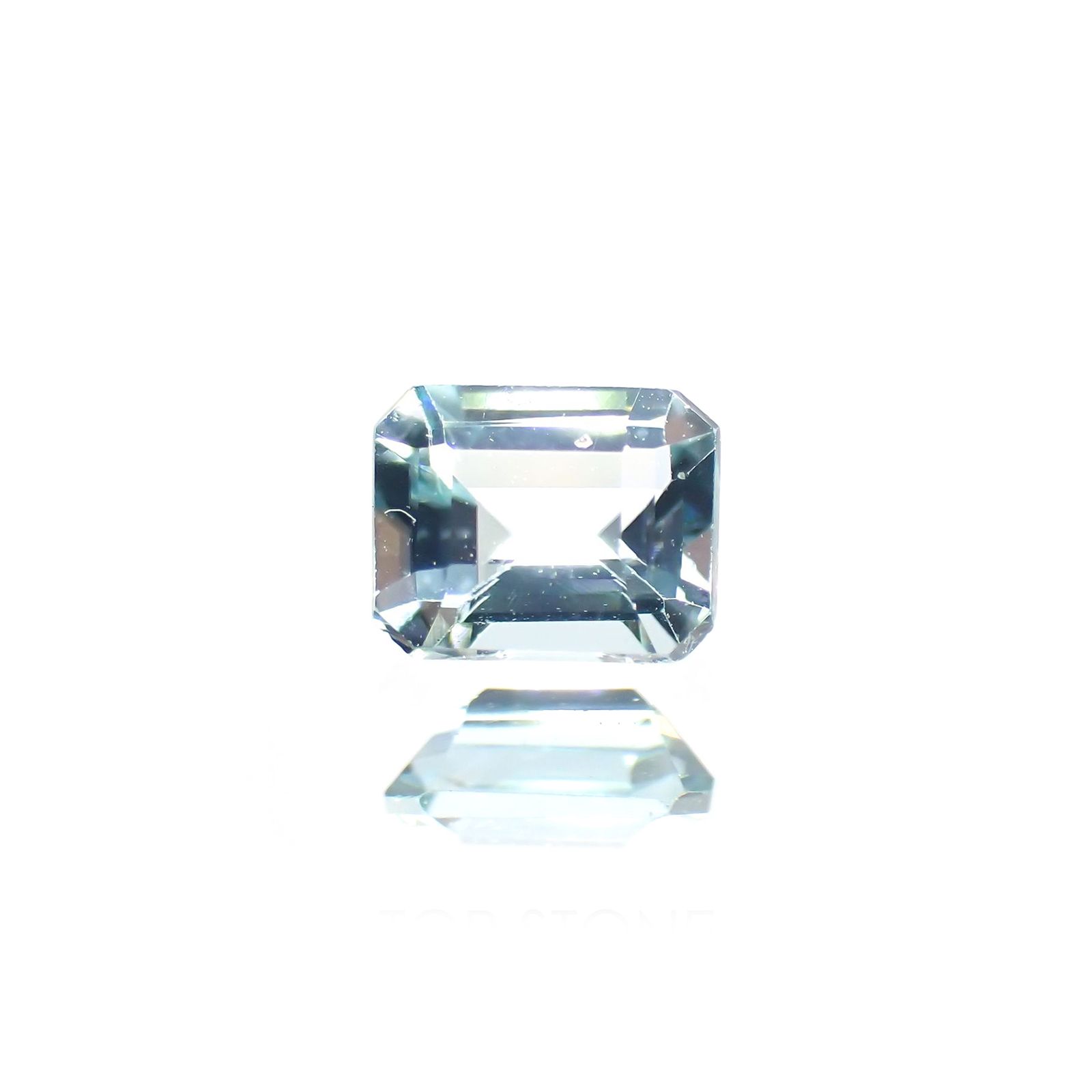 グランディディエライト(宝石名グランディディエライト) マダガスカル産 識別済 0.24ct / 4.2x3.3mm前後 [21059847]