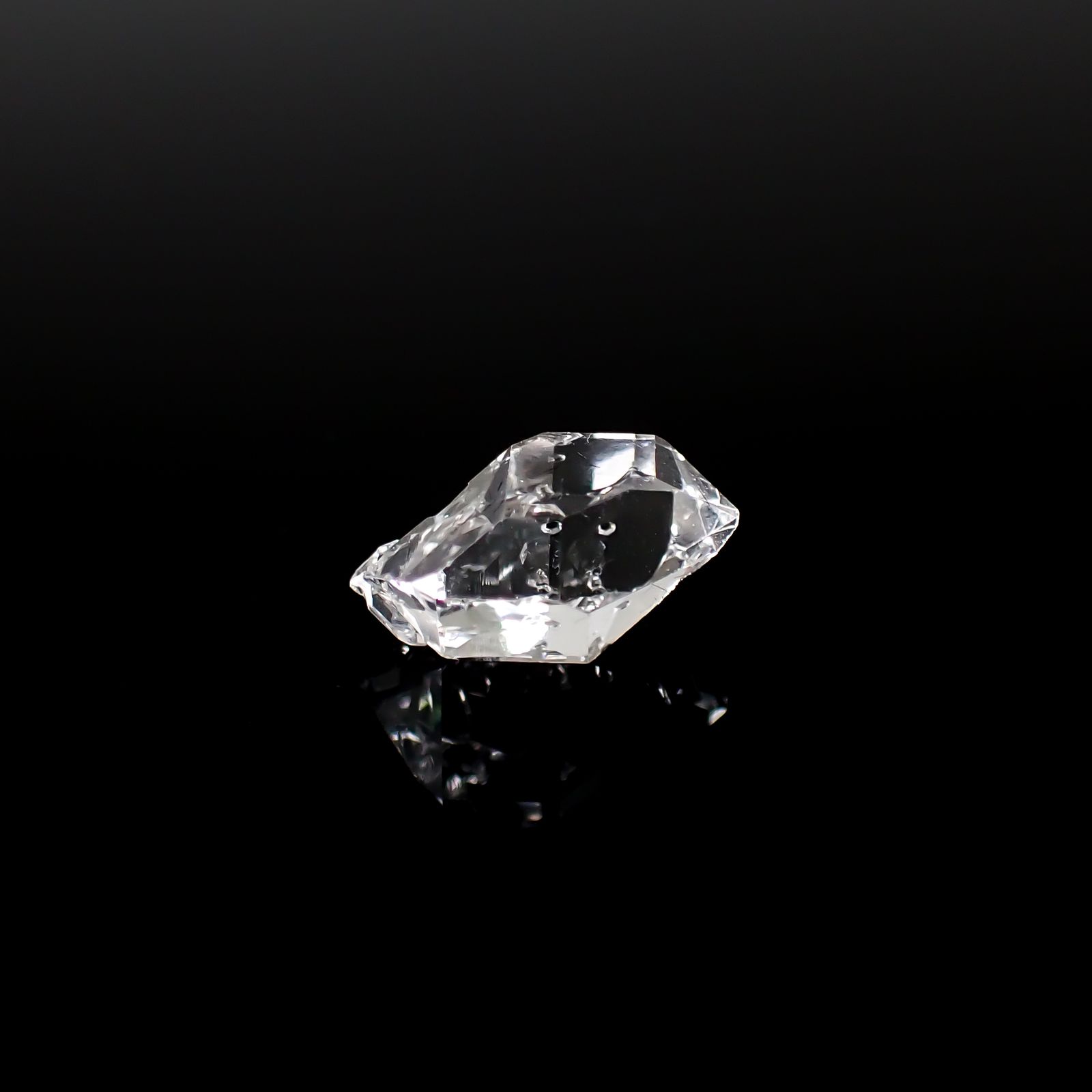 ハーキマーダイヤモンド 原石 アメリカ・ニューヨーク州産 2.65ct[240628449]11.8x7.5mm前後