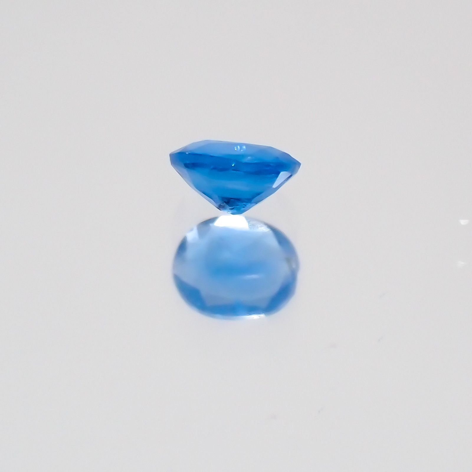 アウイナイト ドイツ産 ルース 0.04ct[3071]2.6×2.1mm前後