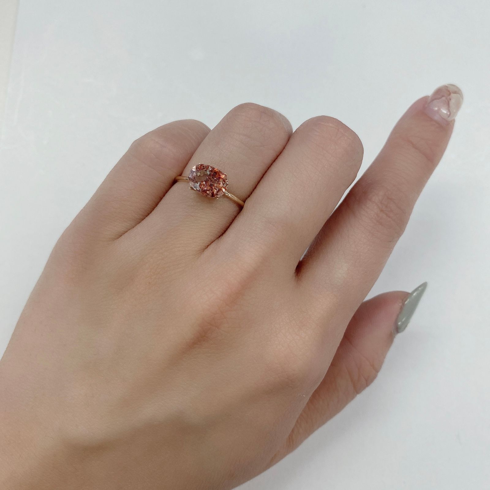 ファイヤークォーツ ナイジェリア産 ルース 1.41ct[210410202]8.7×6.3mm前後