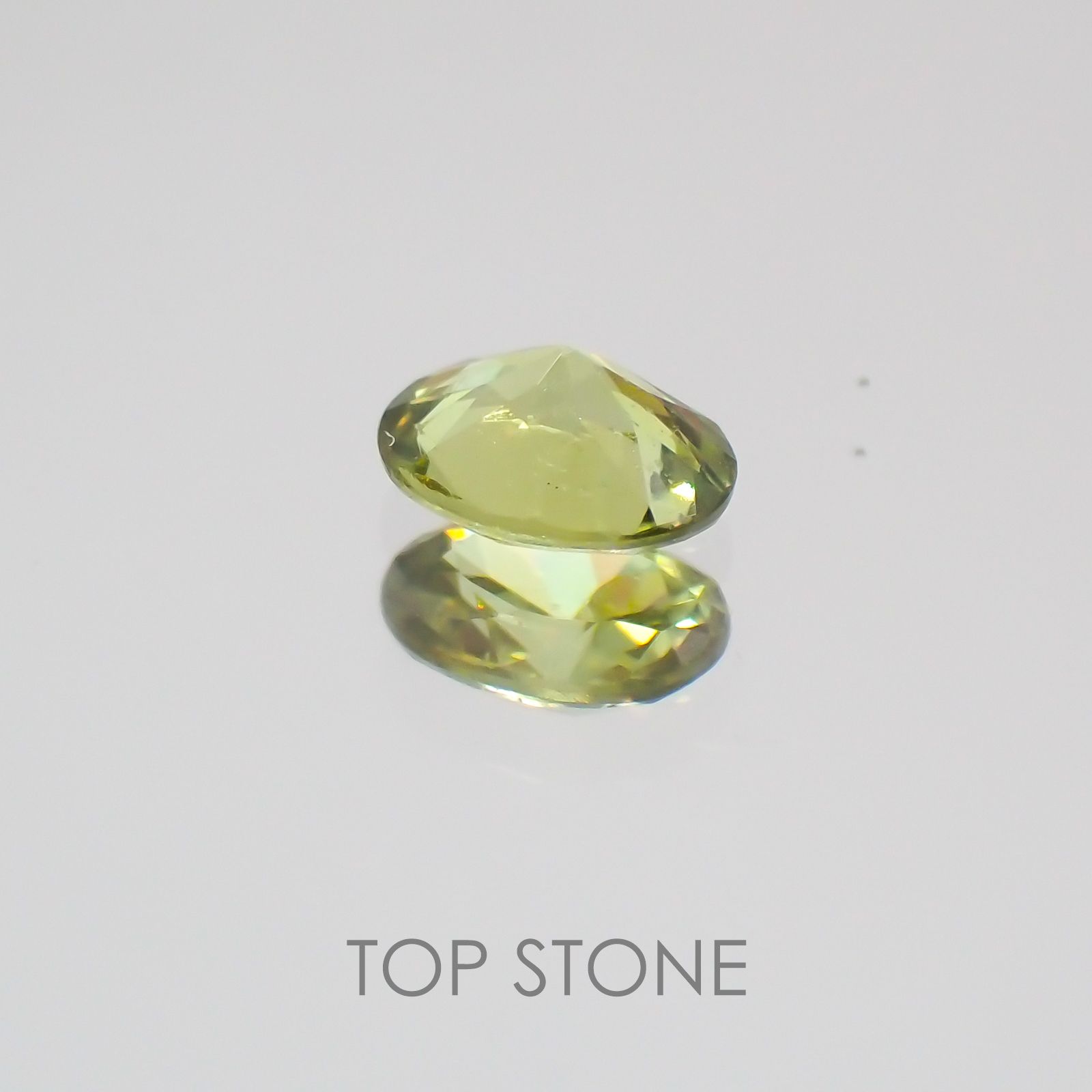 デマントイドガーネット ナミビア産 ルース 0.18ct[21029890]4×3mm前後