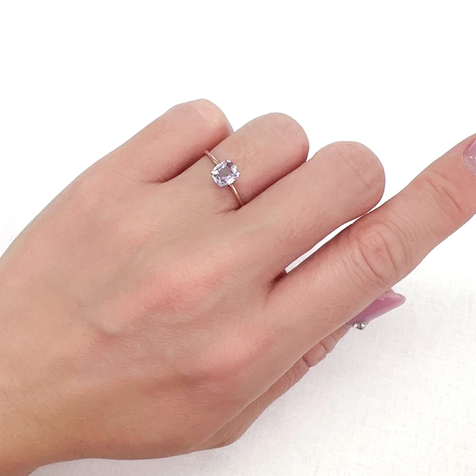 パープルスピネル(宝石名スピネル)ビルマ産 0.80ct 識別済[231124306]6.1x5.4mm前後