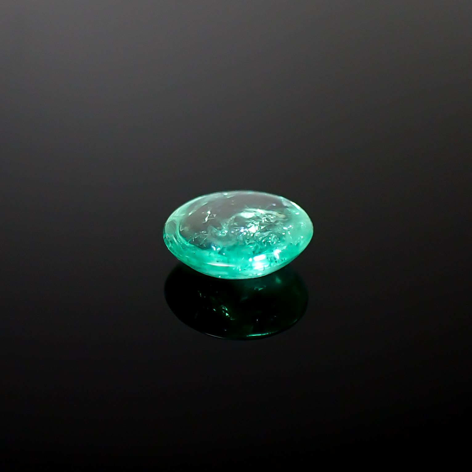 パライバトルマリン(宝石名トルマリン/別名パライバ・トルマリン)ブラジル・キントス鉱山産 0.6ct 識別済[240928730]6.2x6.1mm前後