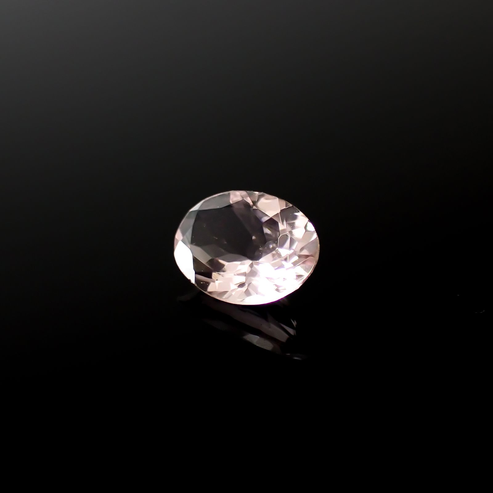 モルガナイト ブラジル産 0.58ct[240326771]7x5.1mm前後