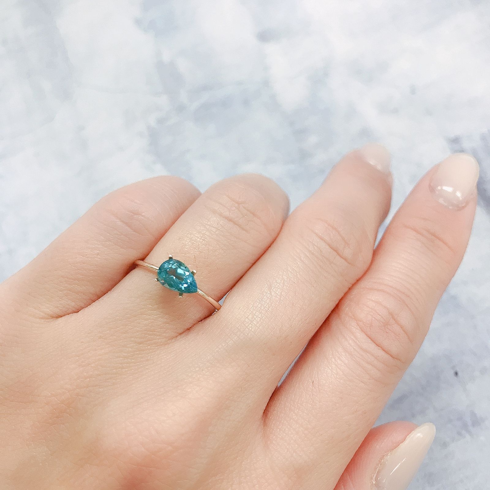 ブルーグリーンアパタイト(宝石名アパタイト)マダガスカル産 0.79ct 識別済[220515935]6.9x4.7mm前後