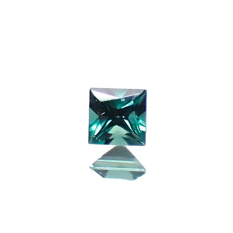 ◇プリンセスカット◇ベキリーブルーガーネット（カラーチェンジガーネット アレキタイプ） マダガスカル・ベキリー産 0.063ct [241229622]2.1x2.1mm前後