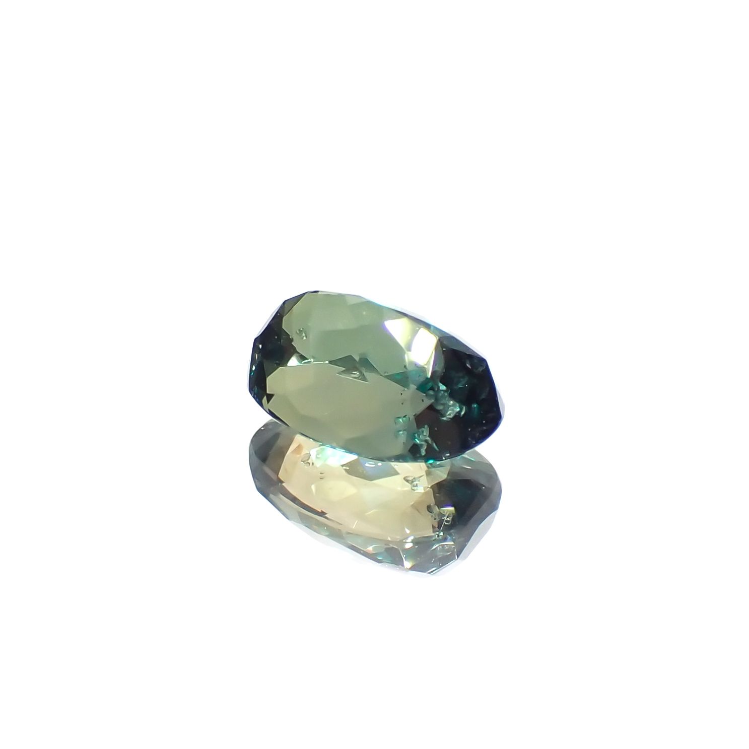 アレキサンドライト ブラジル産 0.85ct[230522277]6.4x4.7mm前後