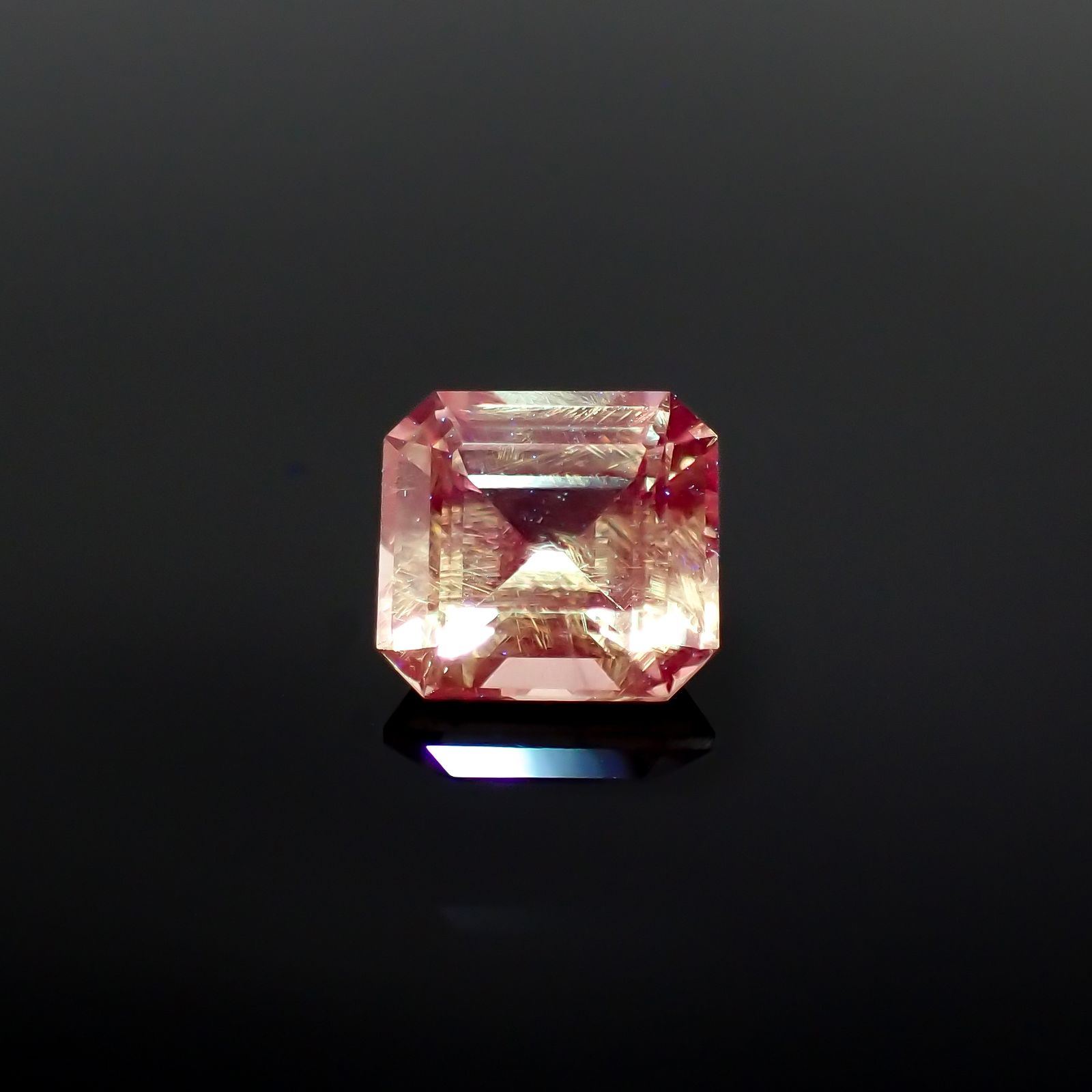 Run◆ドラゴンガーネット×ルビー イヤリング ドラゴンガーネット タンザニア産 0.96ct[230421424]6.9x4.9mm